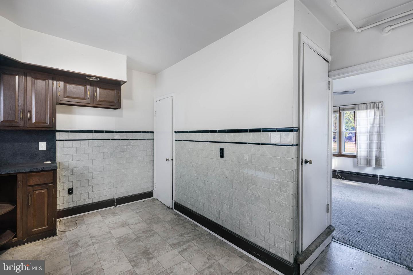 110 Riverside Dr