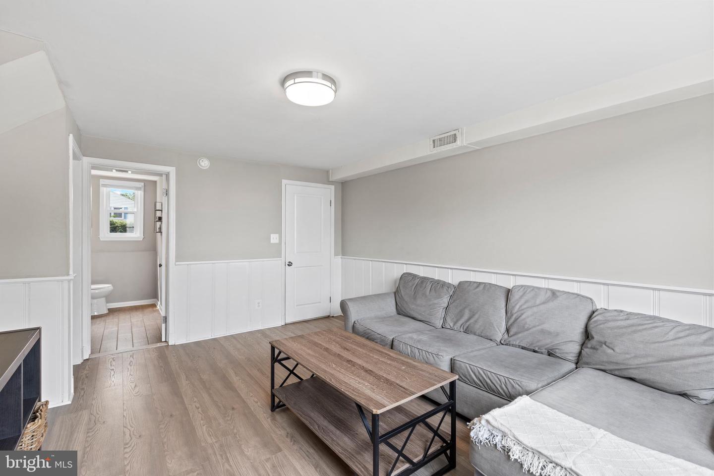 3019 6th Ave