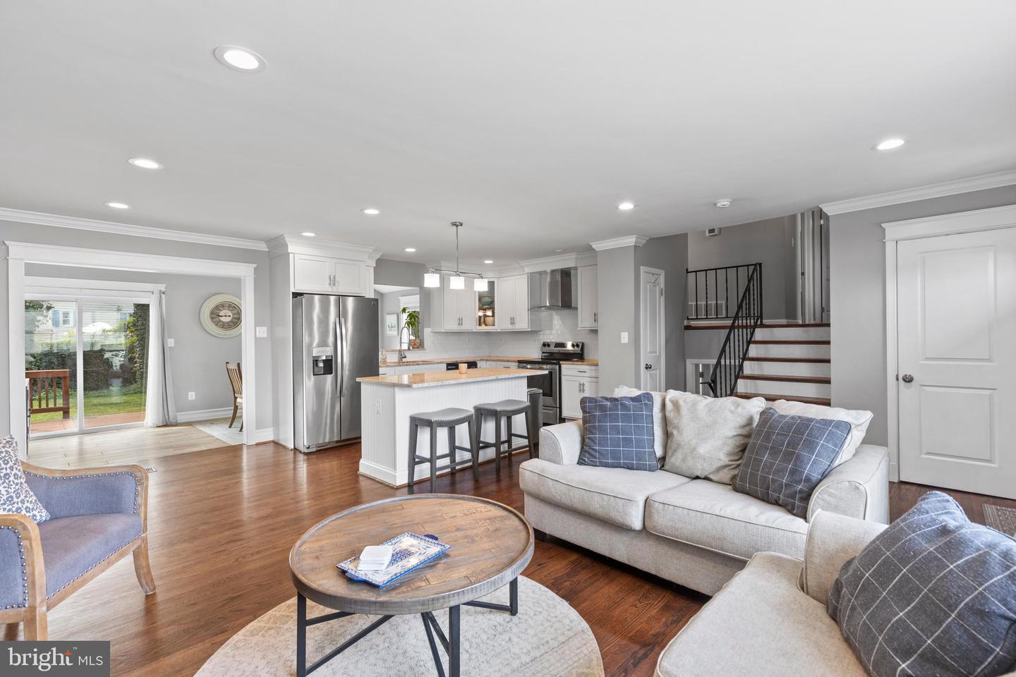 3019 6th Ave