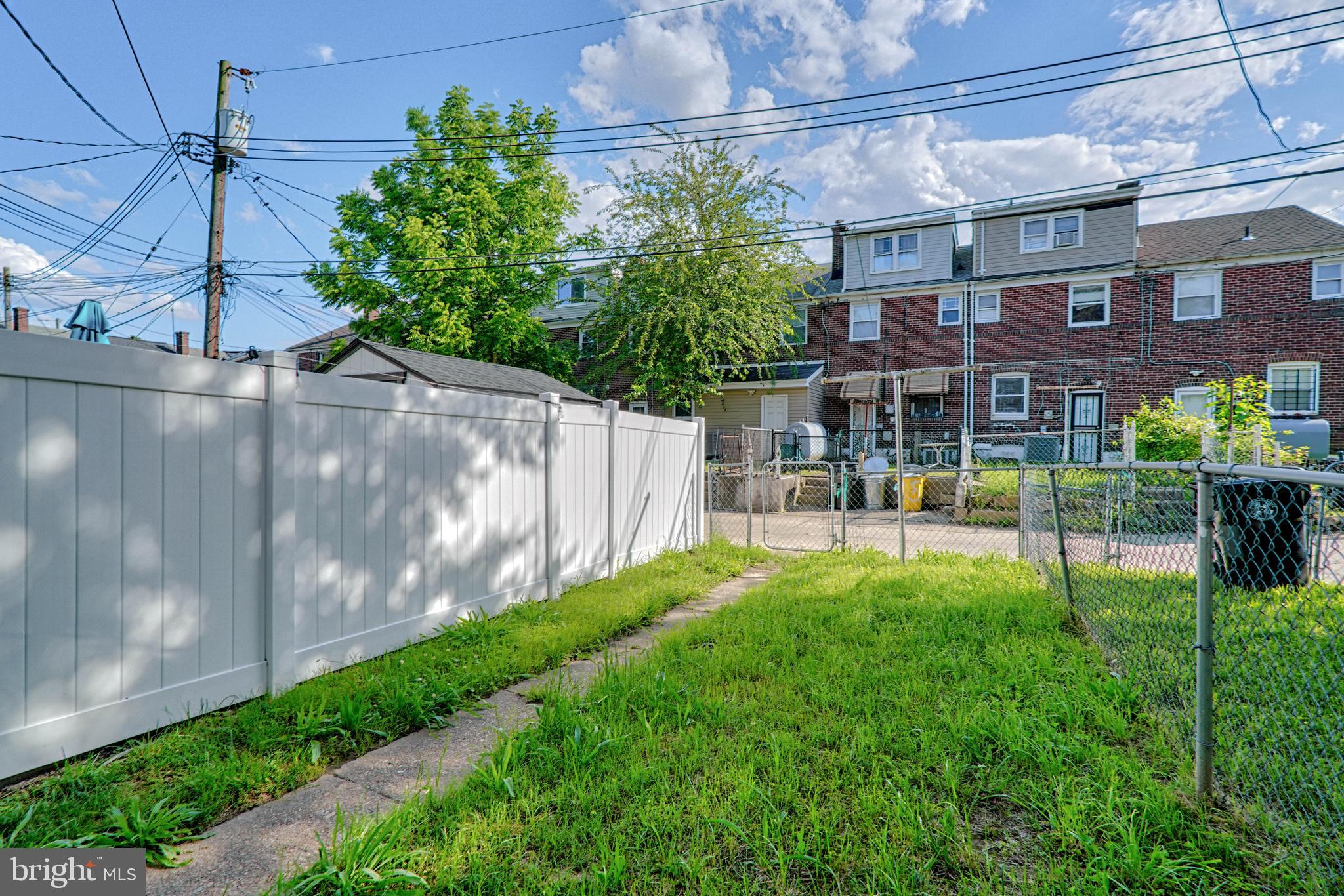 404 Avondale Rd