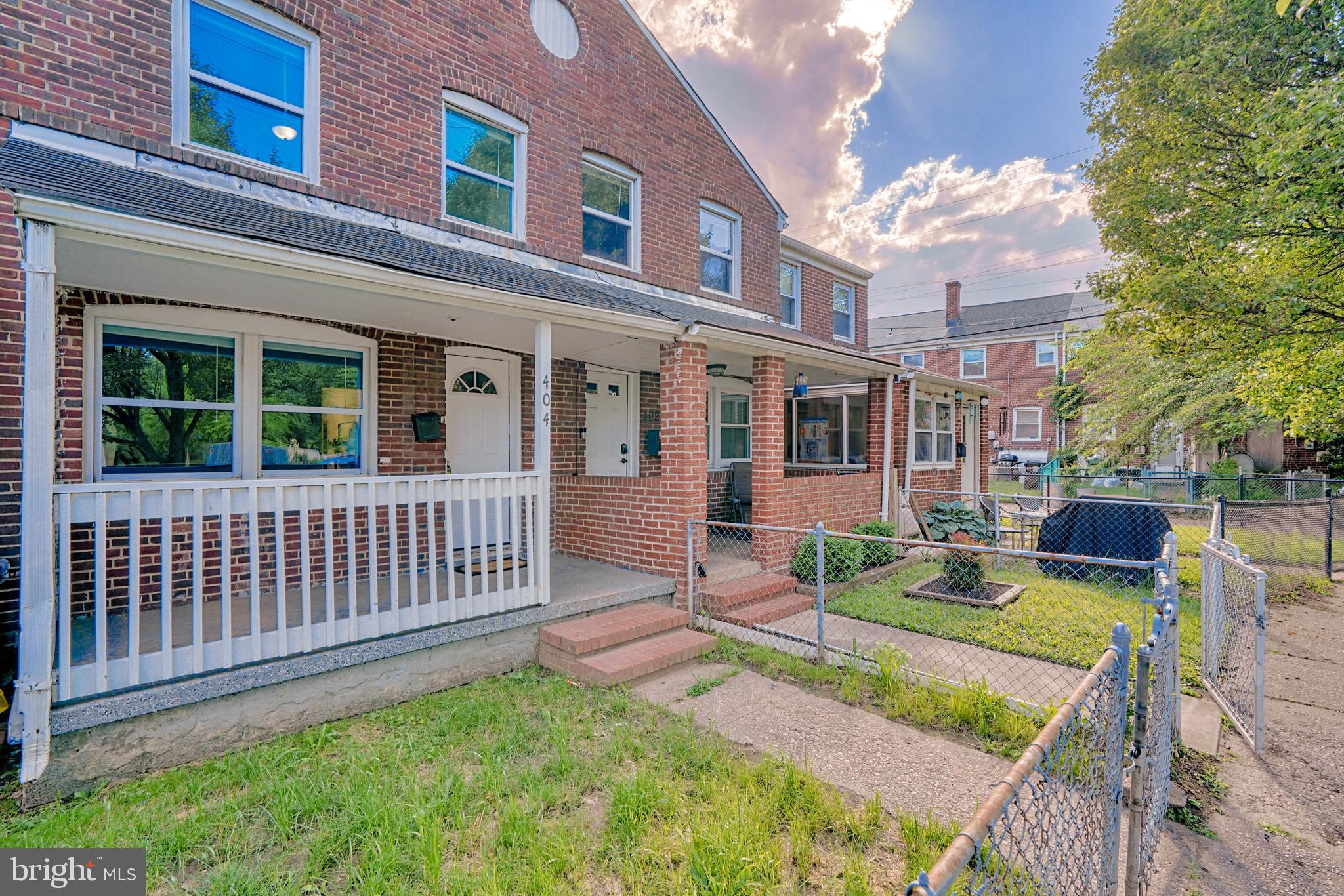 404 Avondale Rd