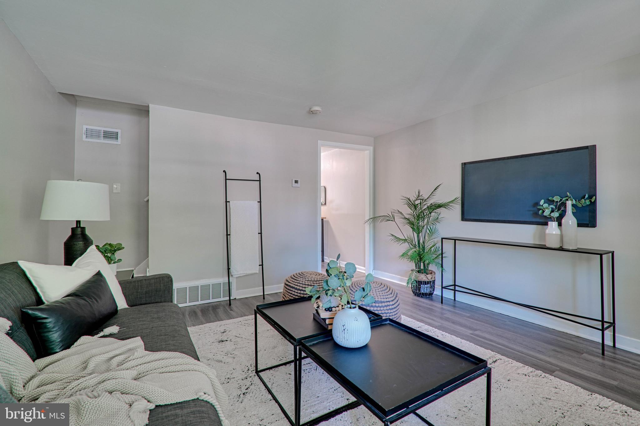 404 Avondale Rd