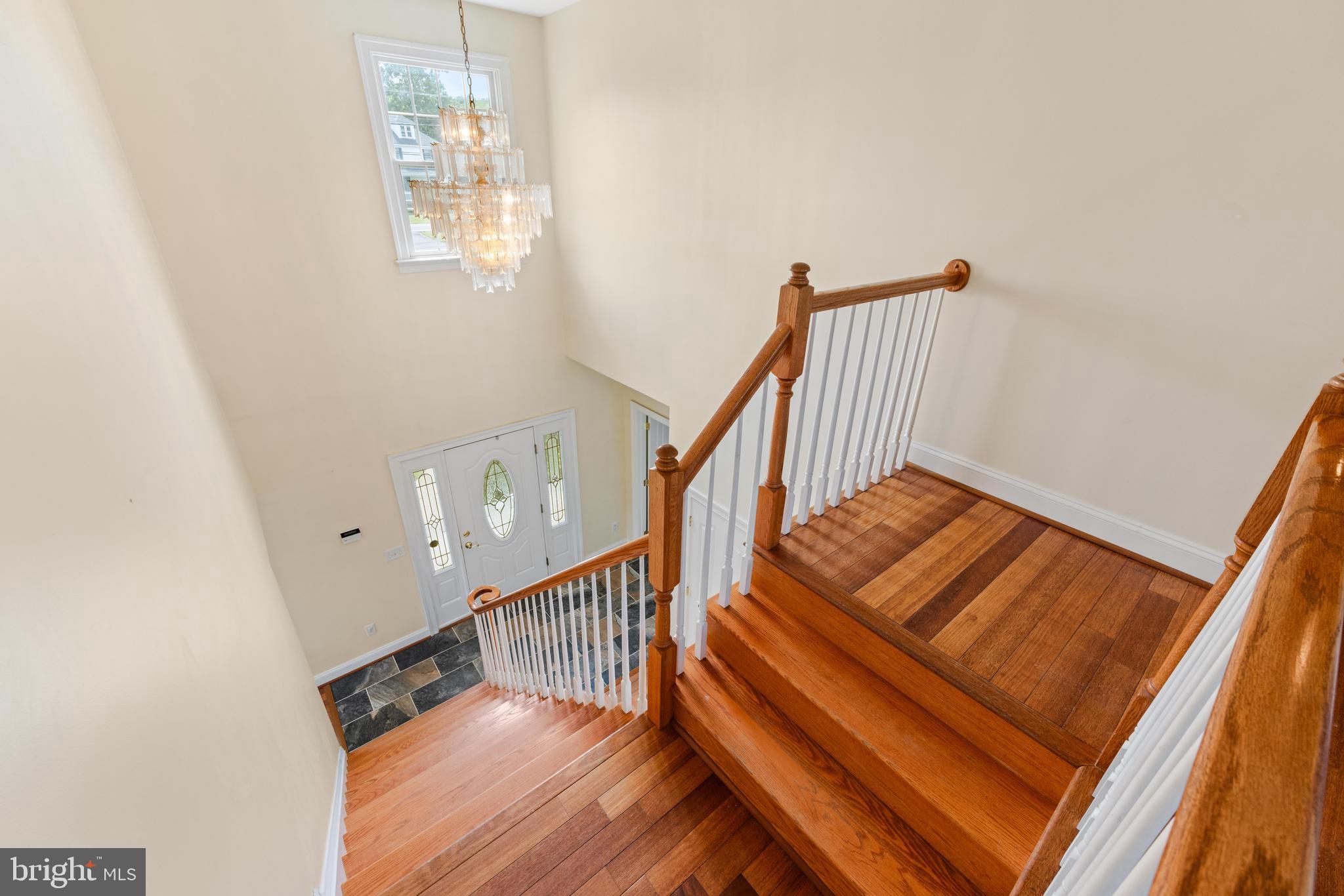 4566 Ridge Rd