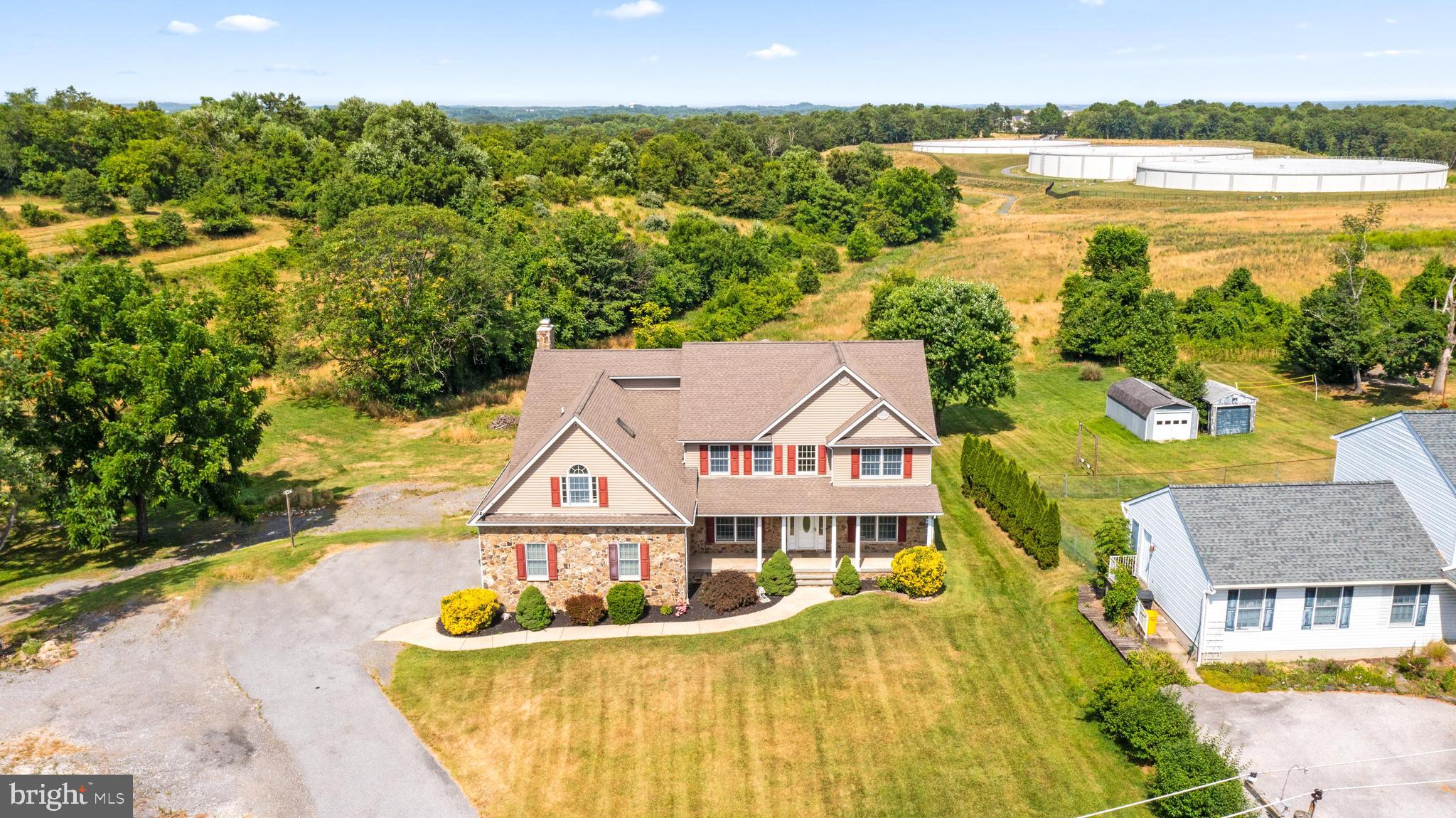 4566 Ridge Rd