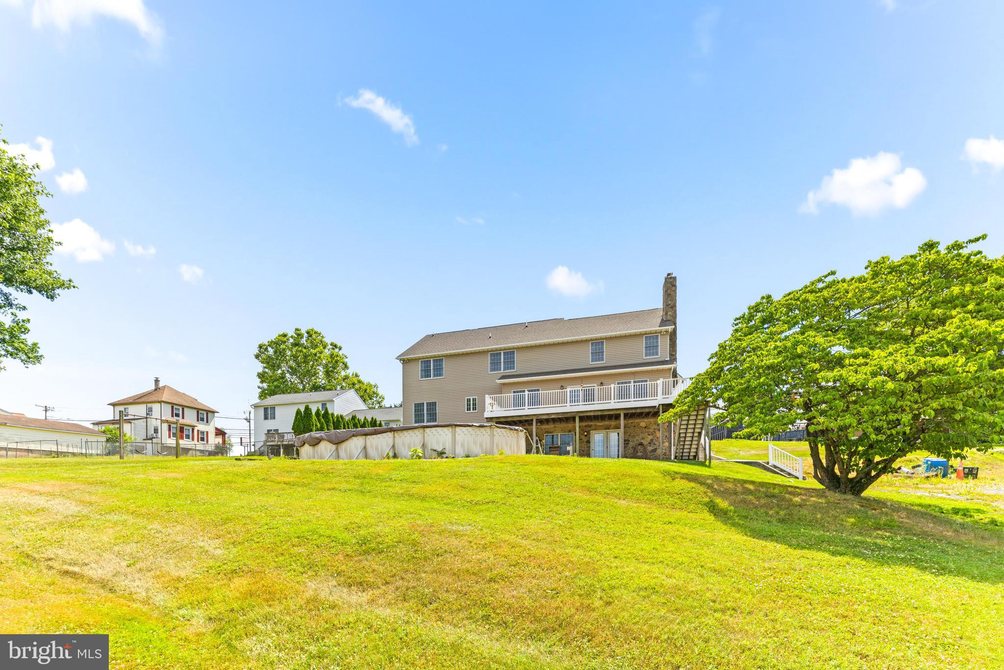 4566 Ridge Rd