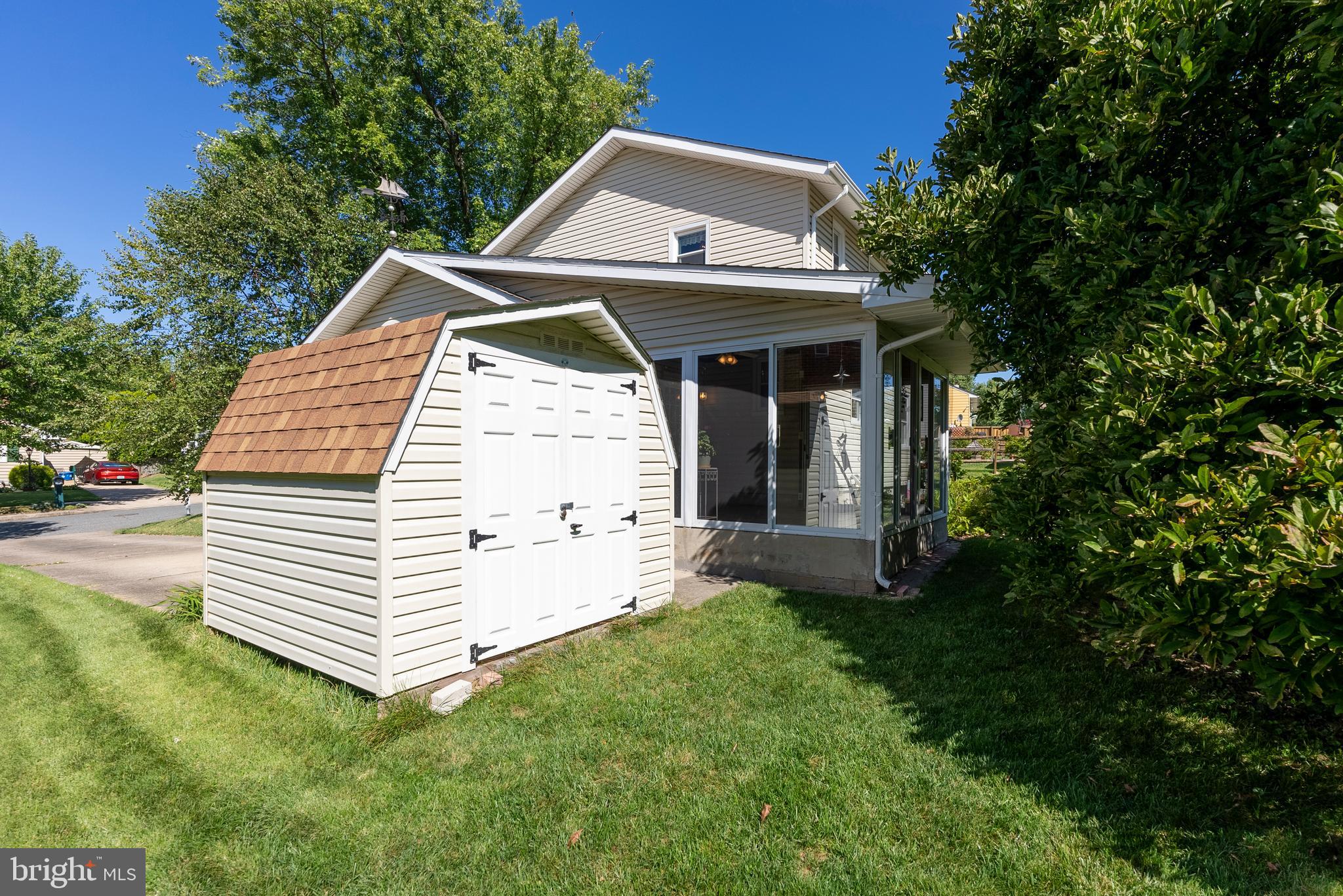 9007 Tammy Rd