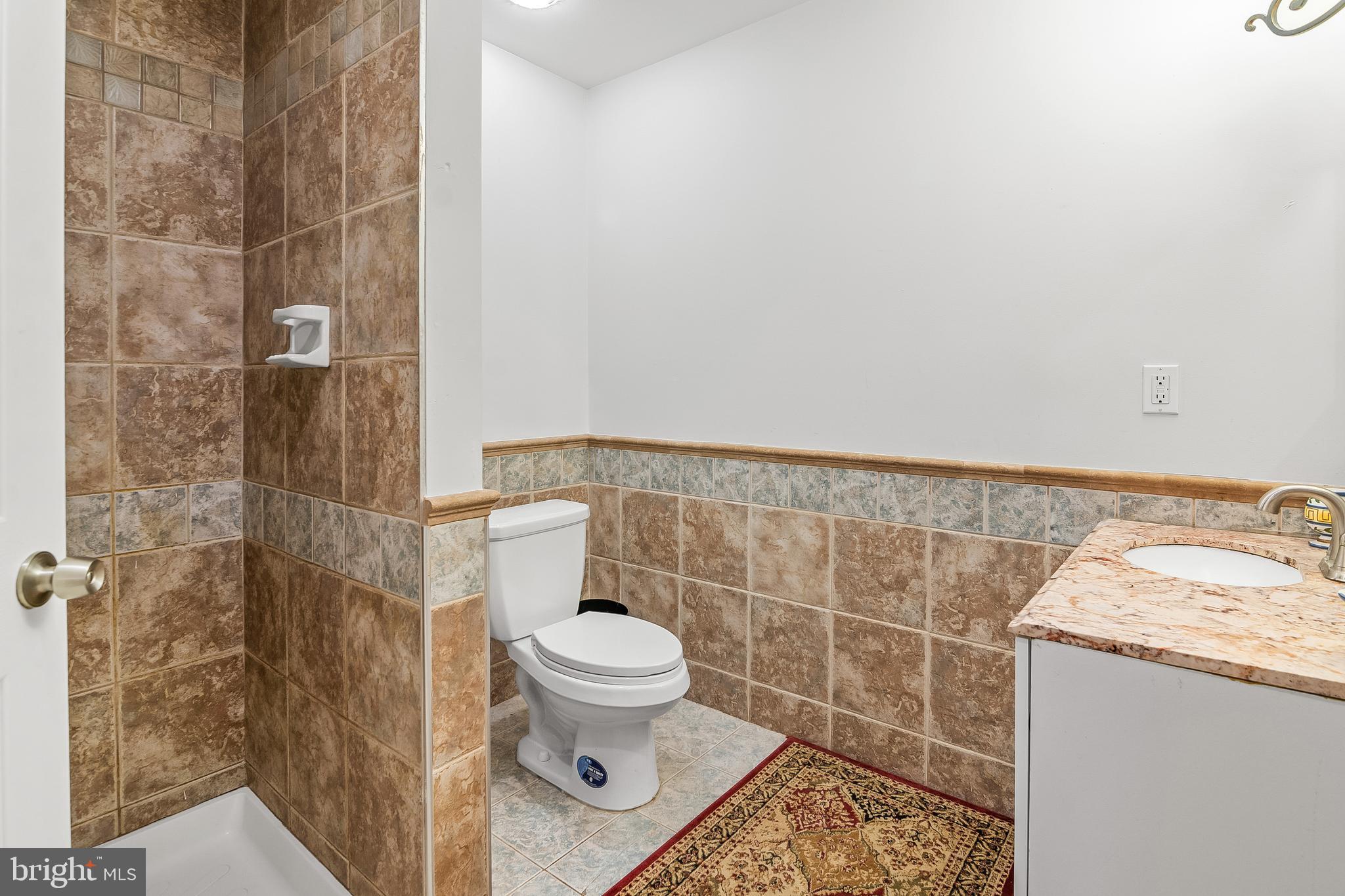 11809 CEDAR LANE