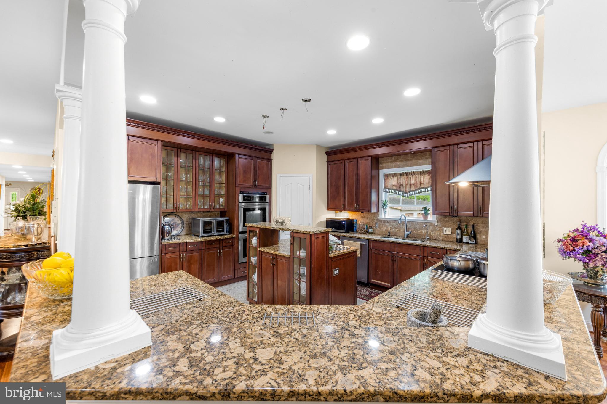 11809 CEDAR LANE