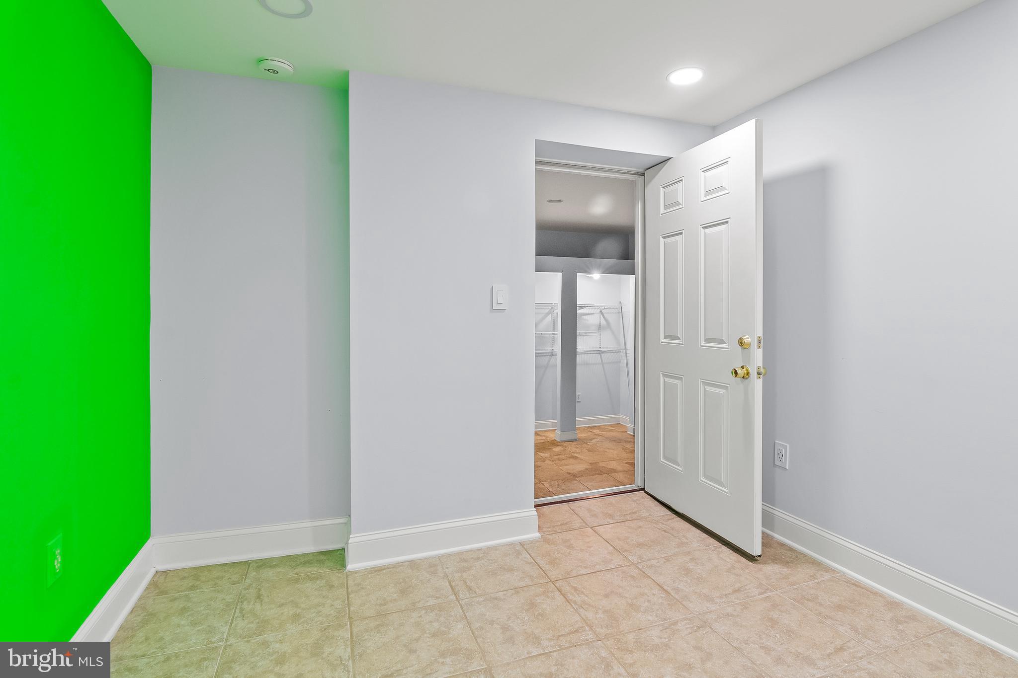 11809 CEDAR LANE