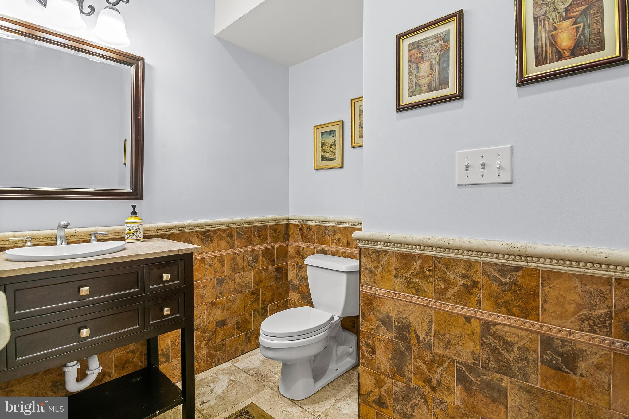 11809 CEDAR LANE