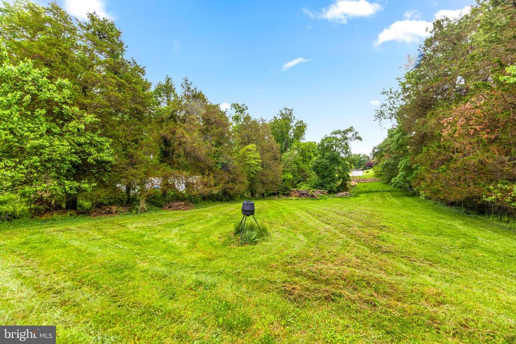 11809 CEDAR LANE
