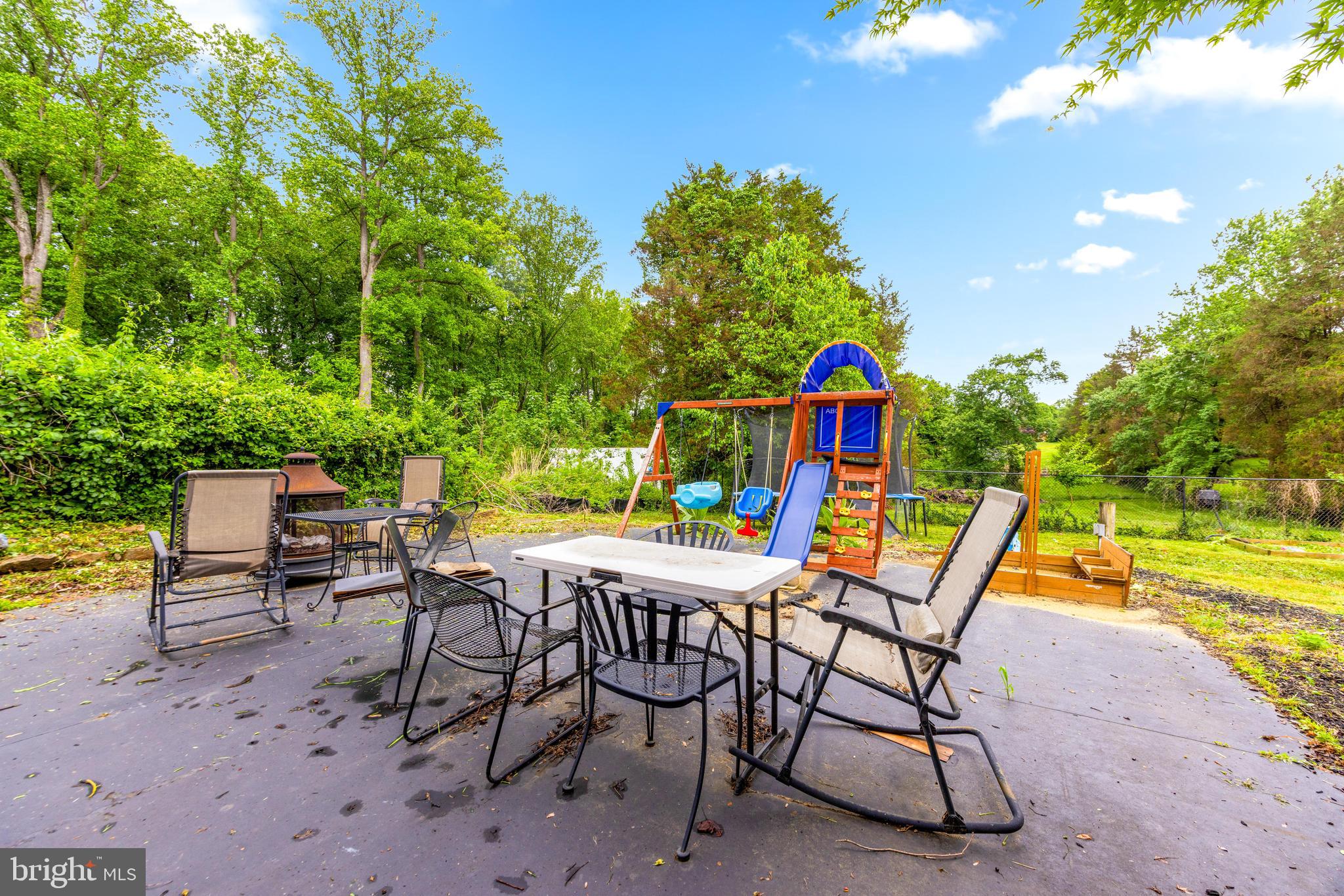 11809 CEDAR LANE