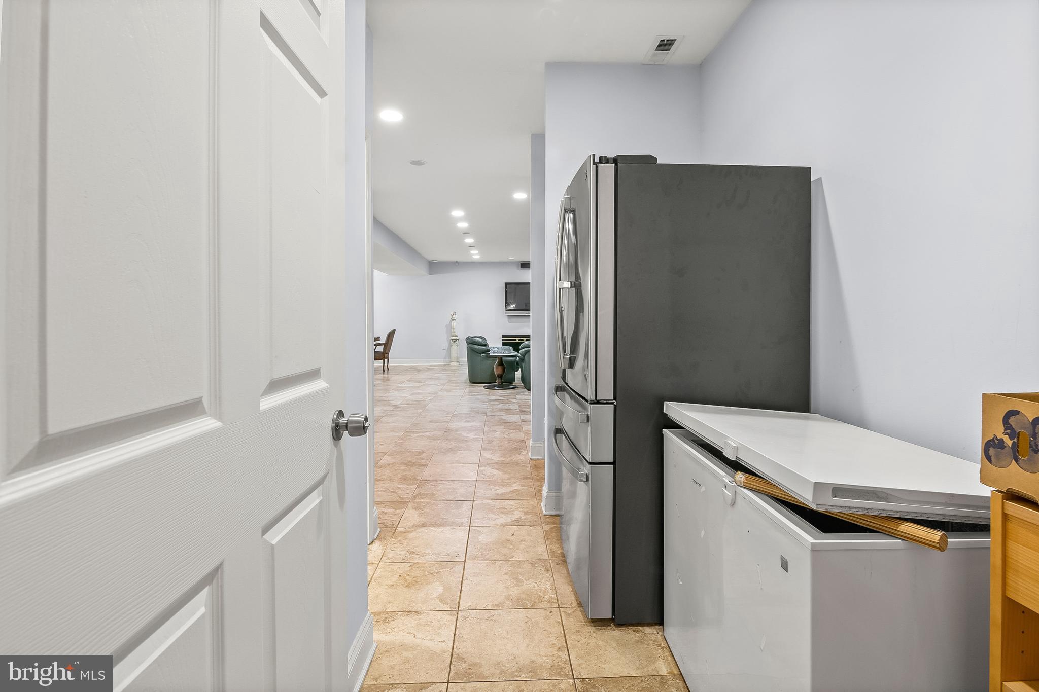 11809 CEDAR LANE