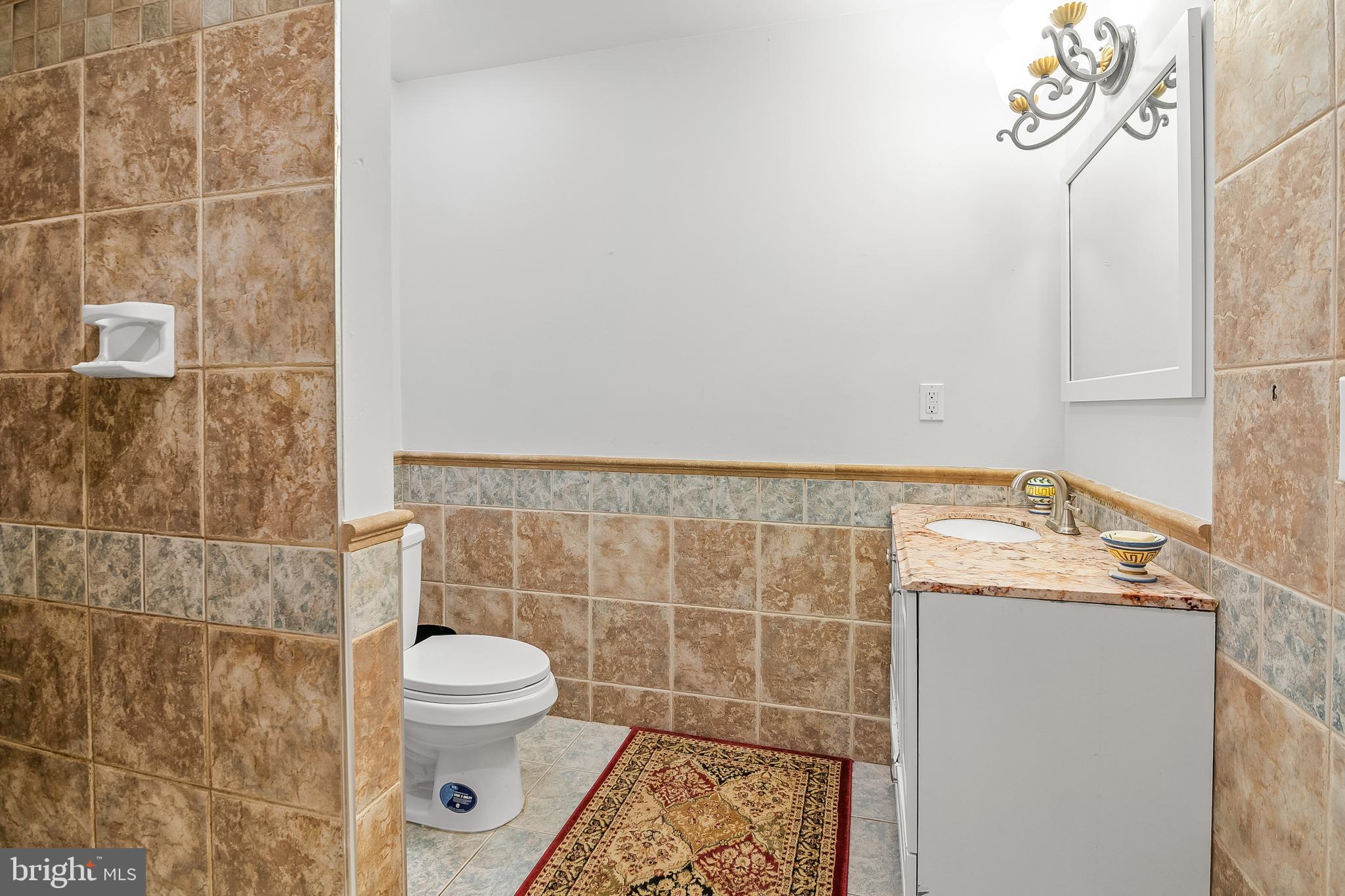 11809 CEDAR LANE