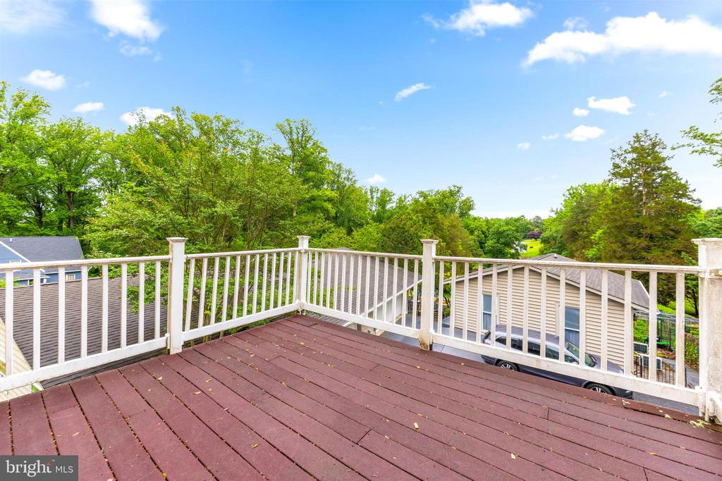 11809 CEDAR LANE