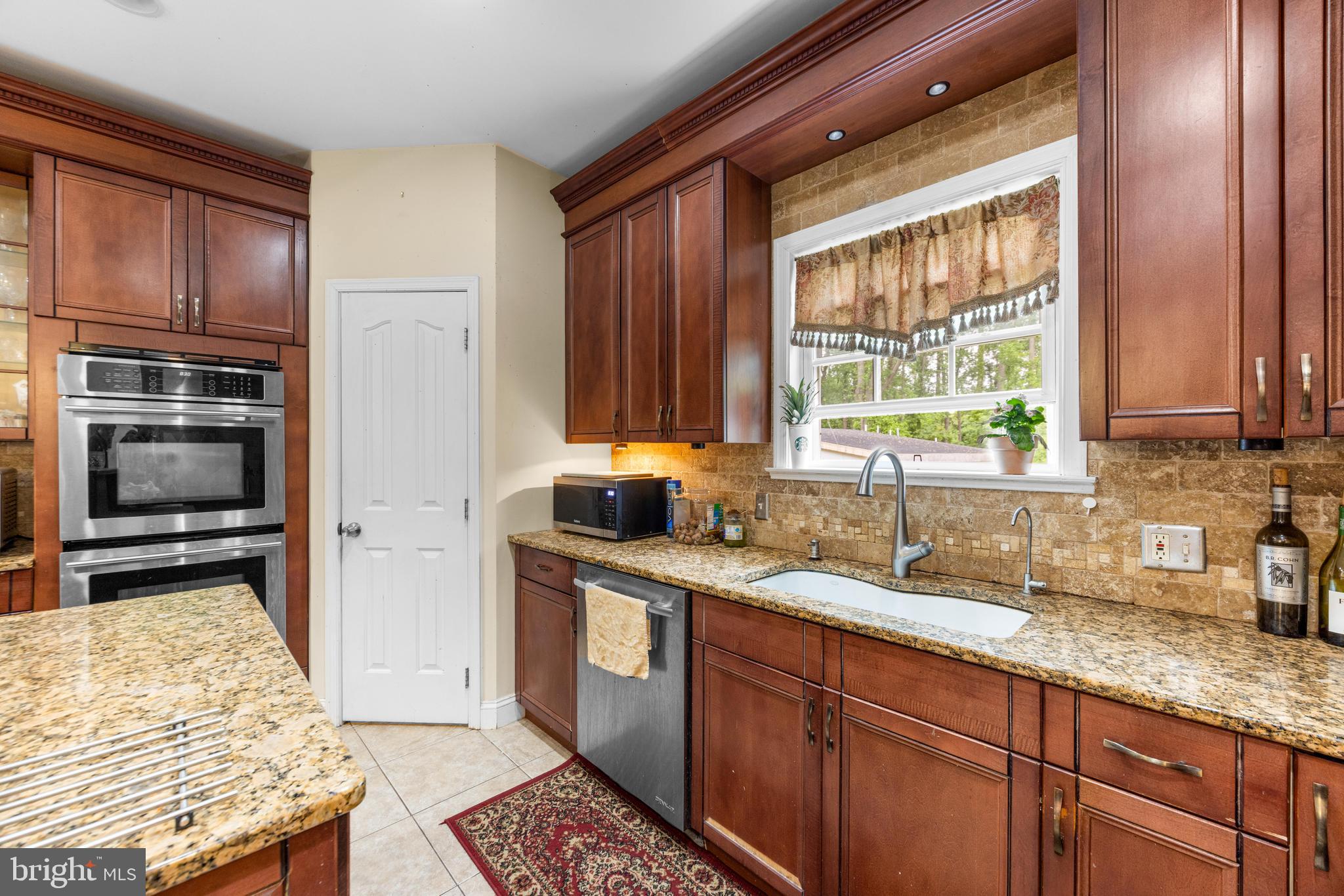 11809 CEDAR LANE