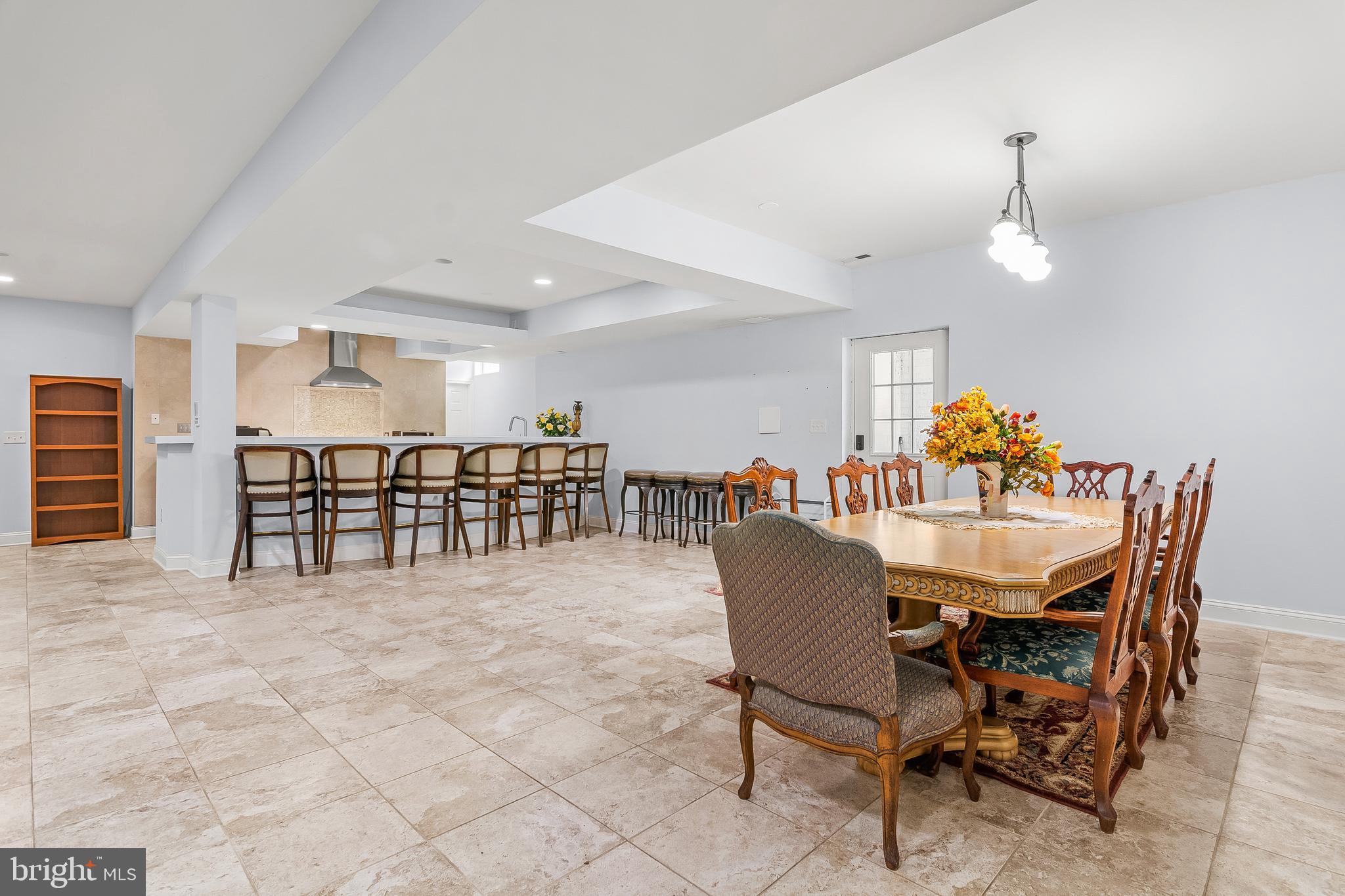 11809 CEDAR LANE