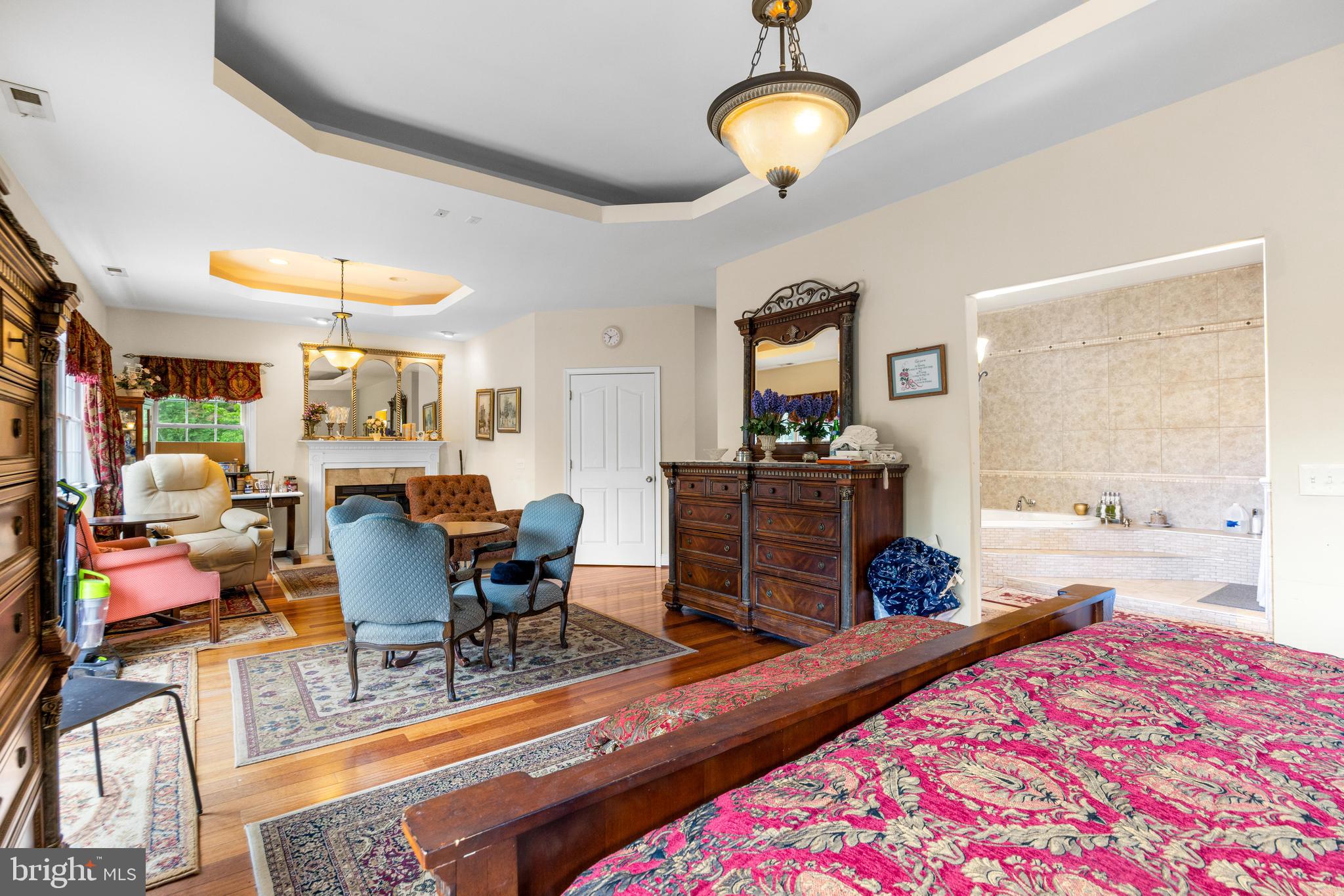 11809 CEDAR LANE