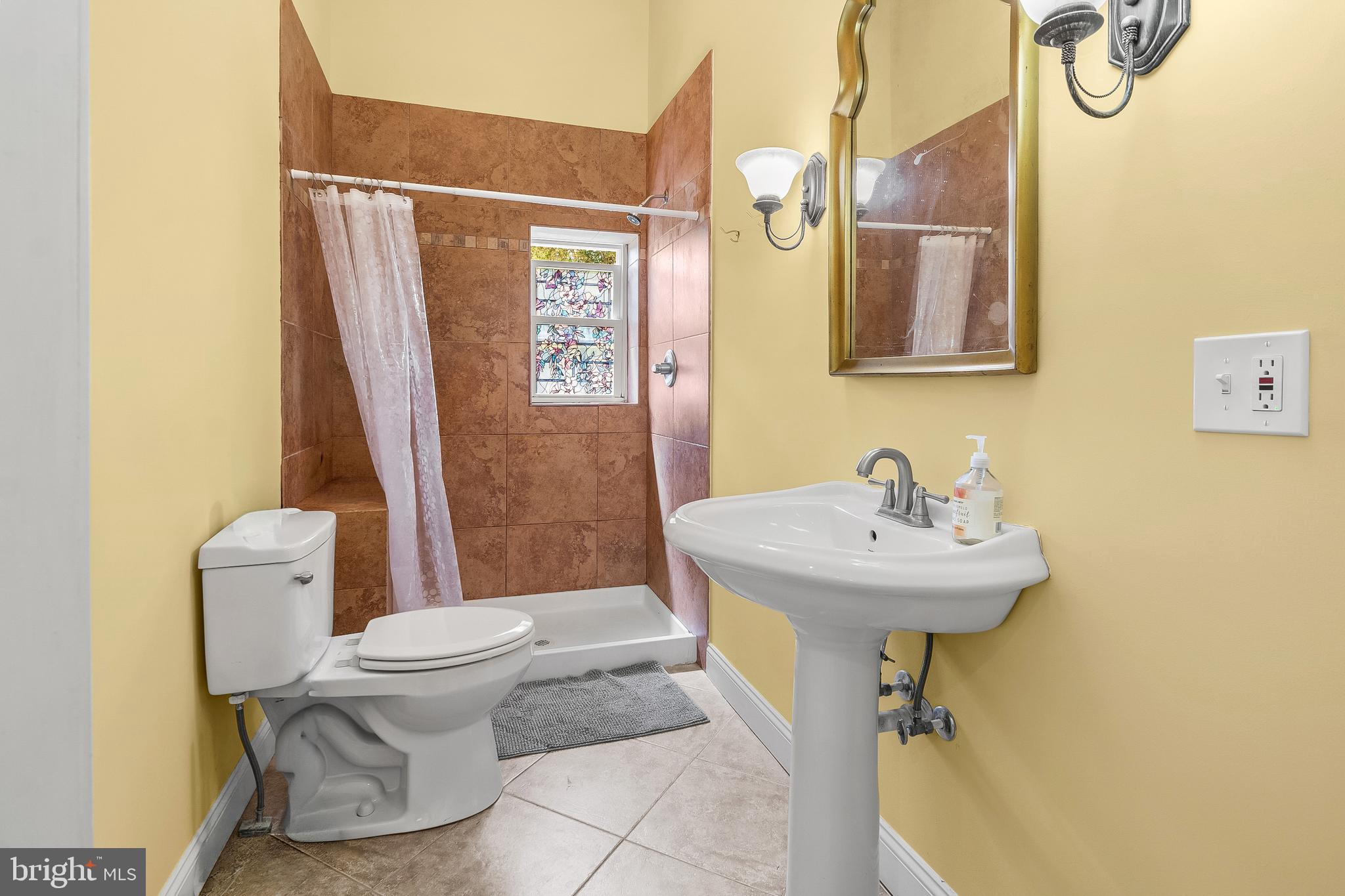11809 CEDAR LANE