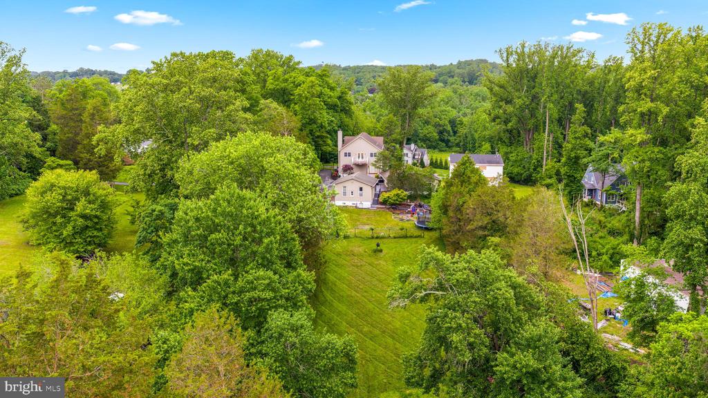 11809 CEDAR LANE