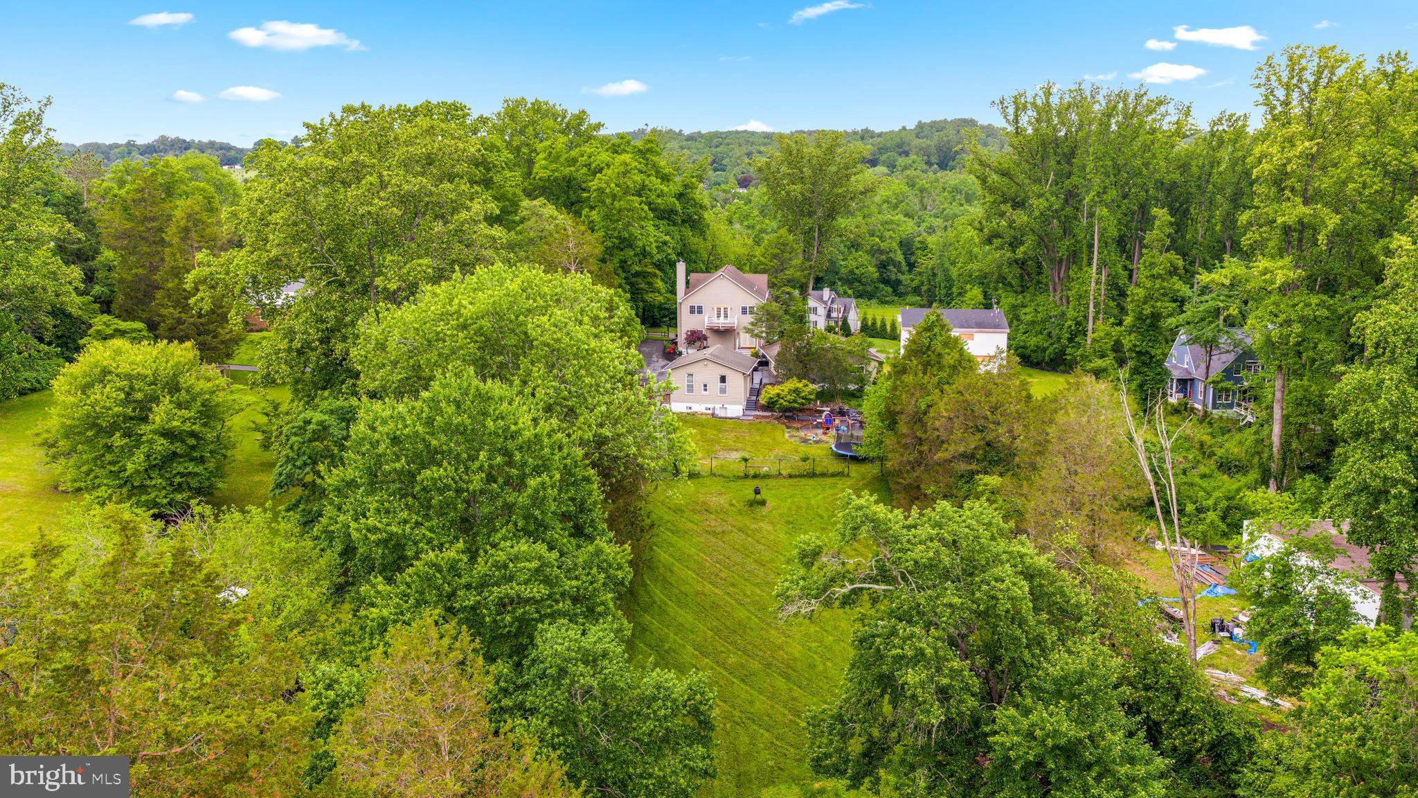 11809 CEDAR LANE