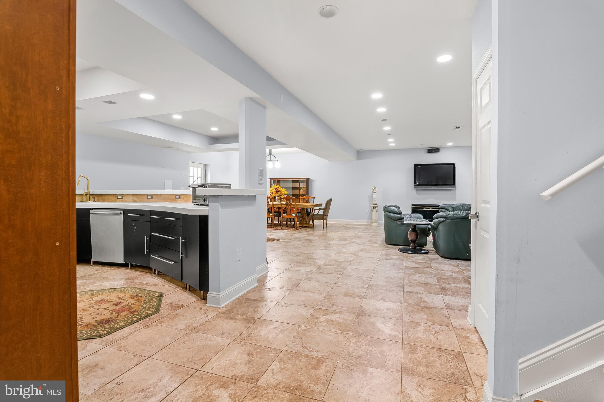 11809 CEDAR LANE