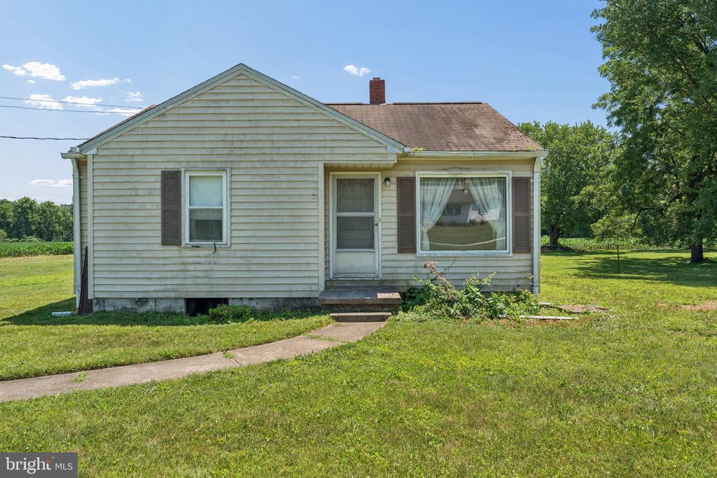 7219 NEW CUT ROAD