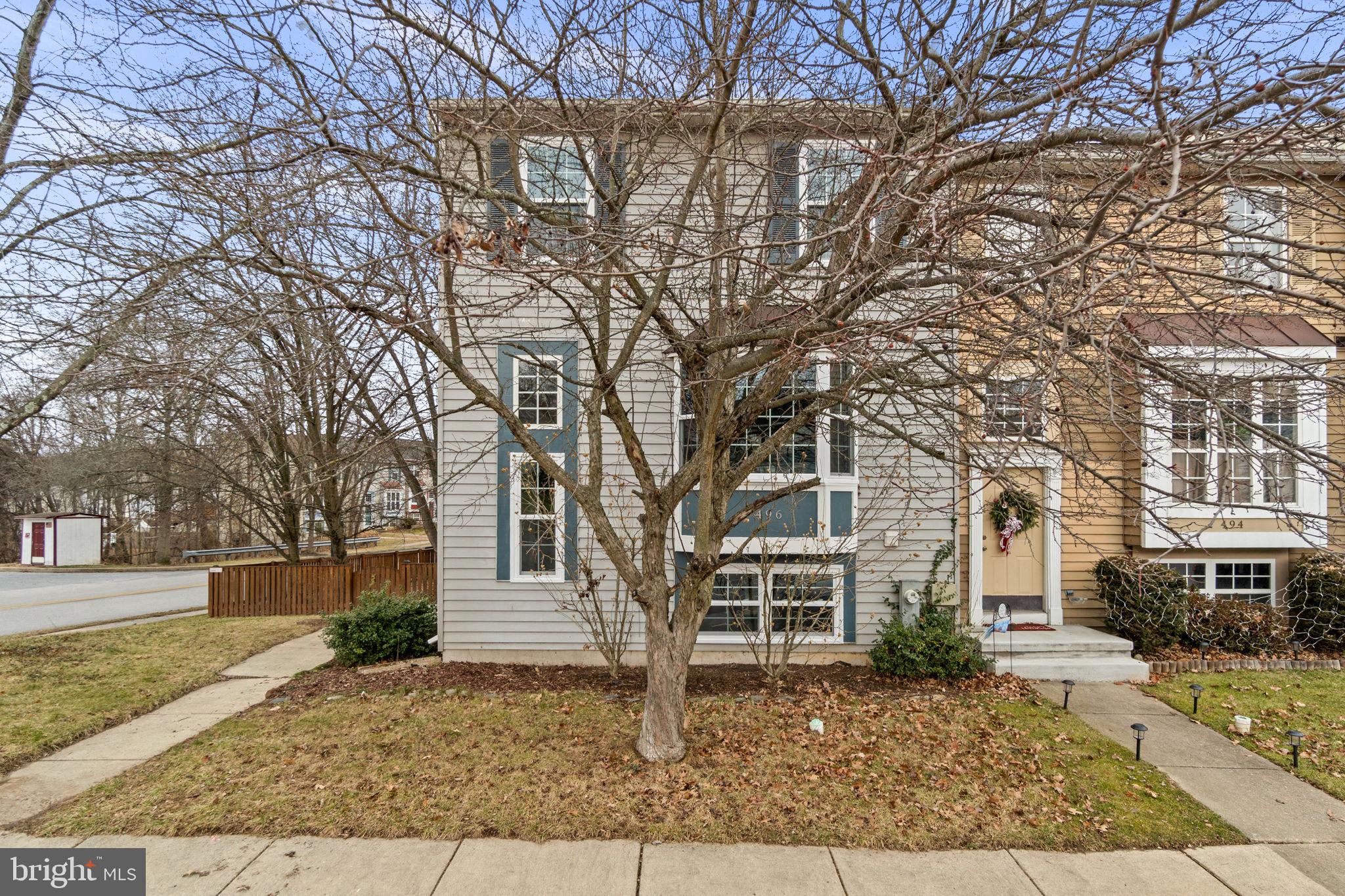 496 SILVER COURT