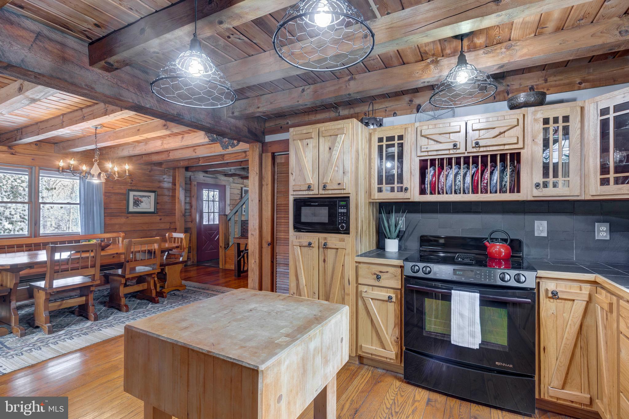 385 SILVER RUN VALLEY ROAD