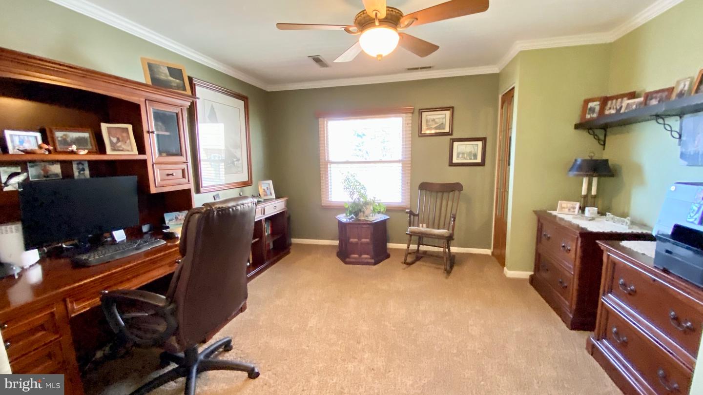 40 Neptune Dr
