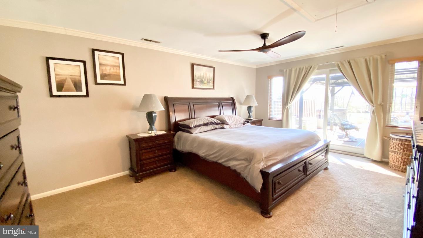 40 Neptune Dr