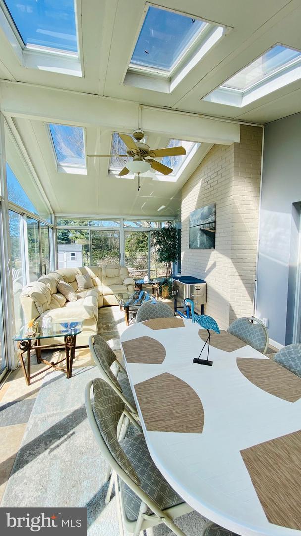 40 Neptune Dr