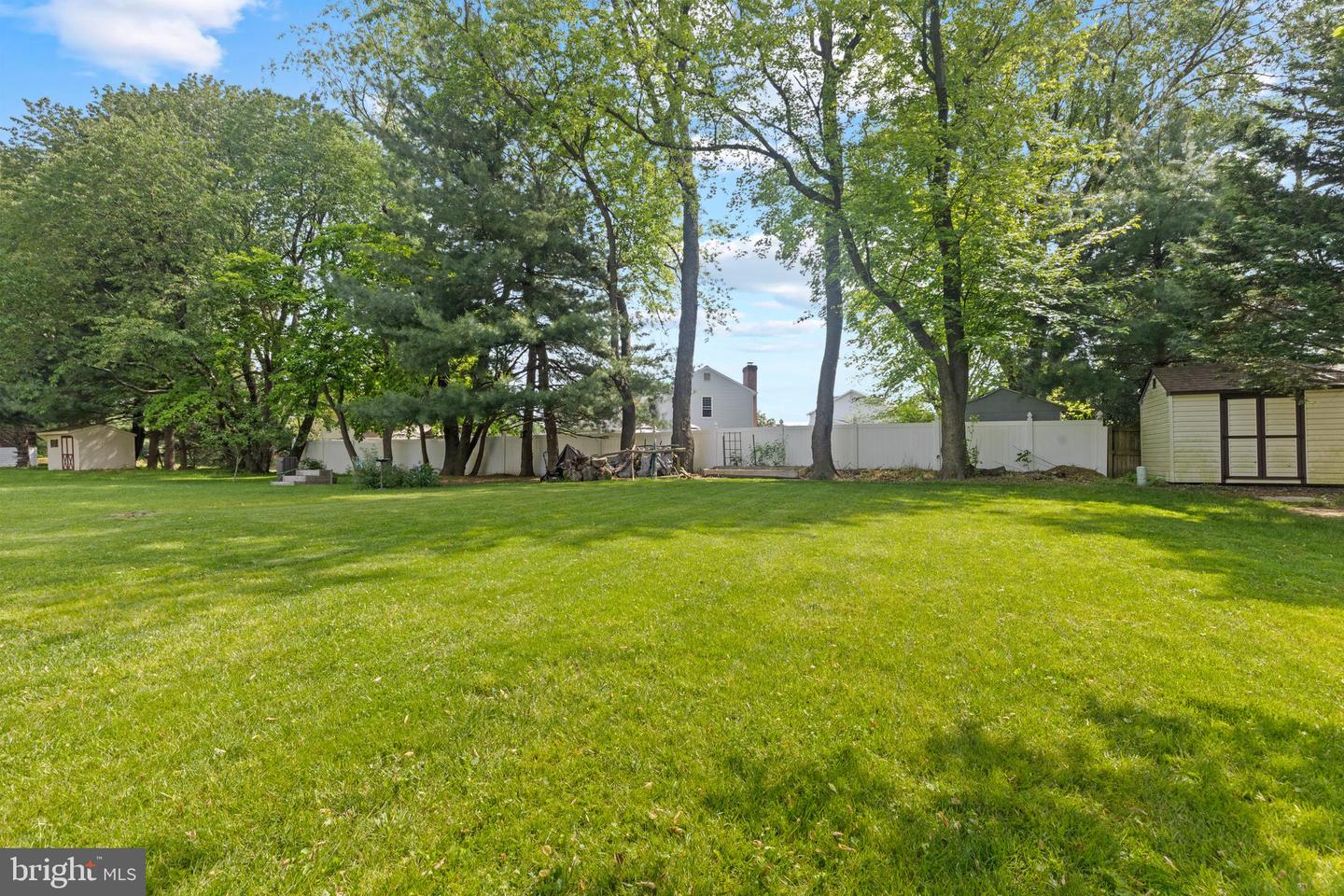 917 Jackson Blvd