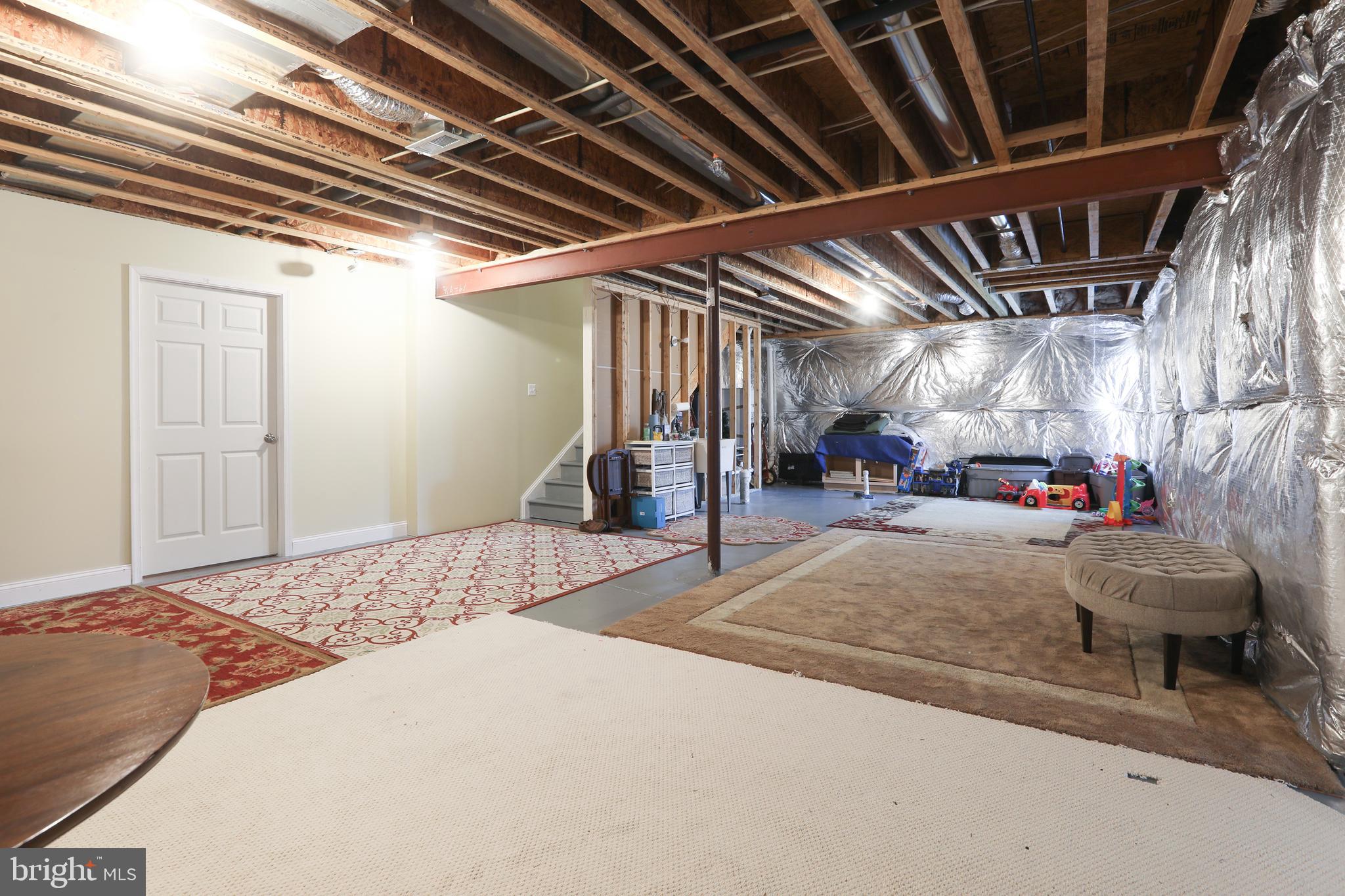 2038 Margrave Ave