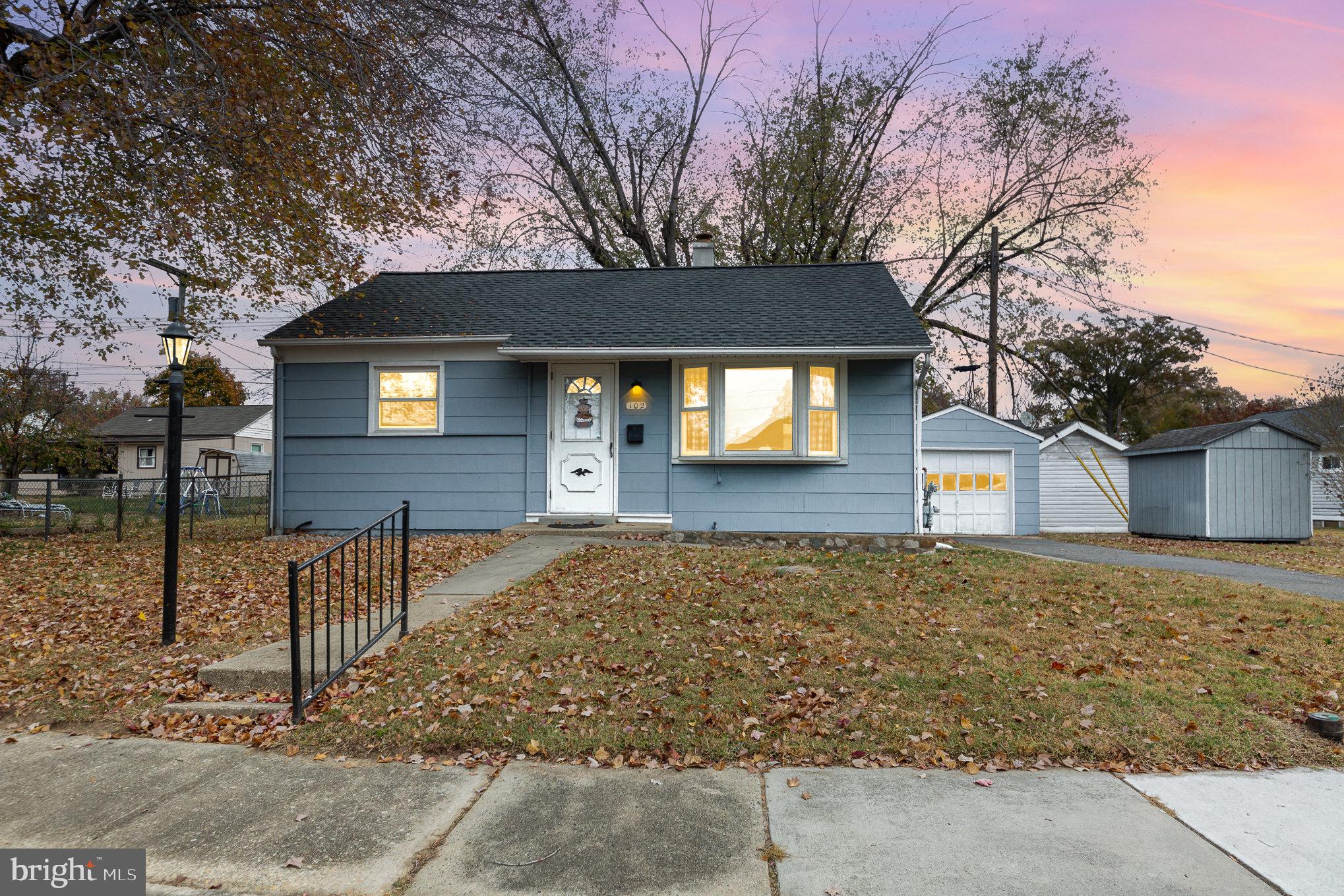 102 Fairway Ct