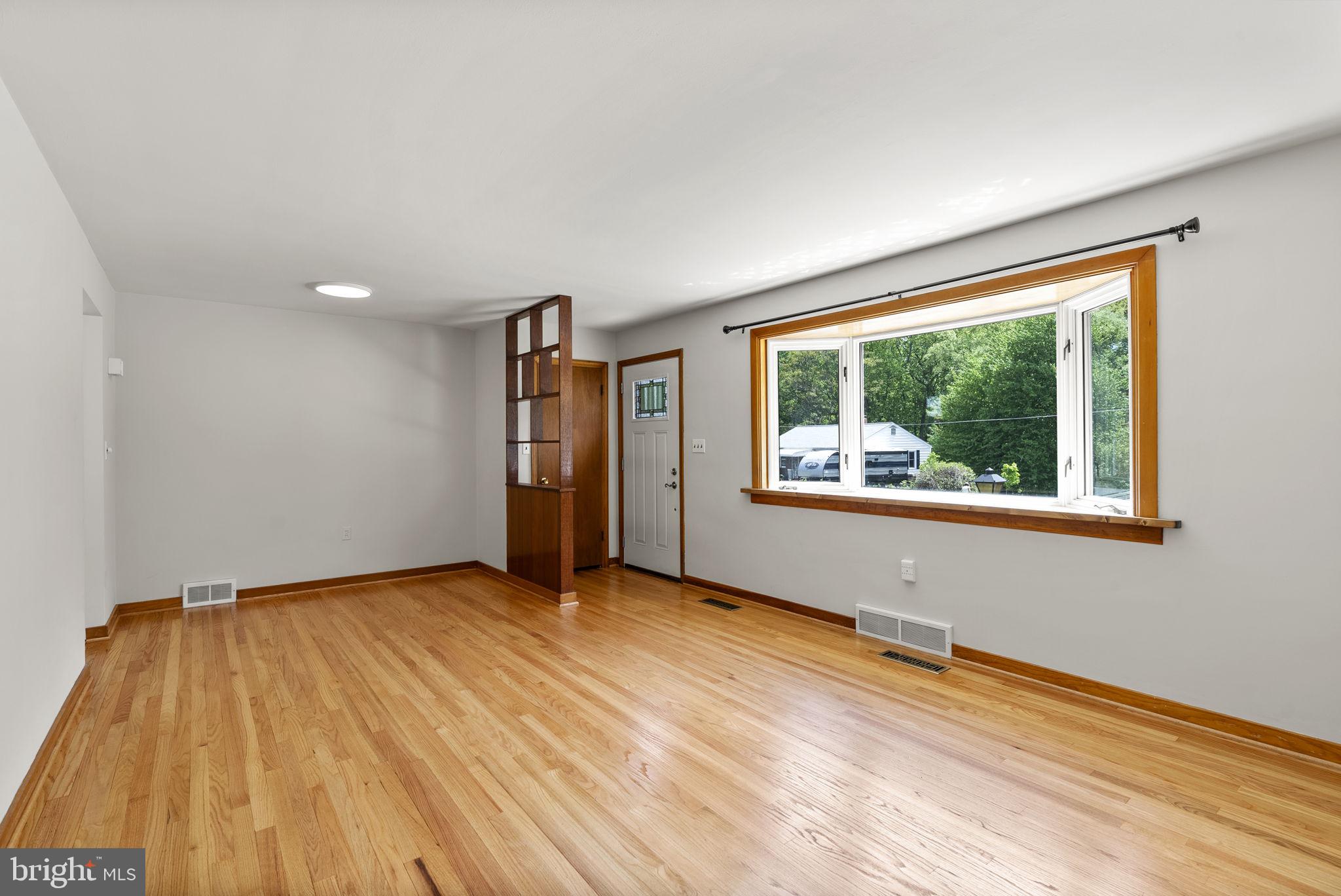 621 Chapel Ter