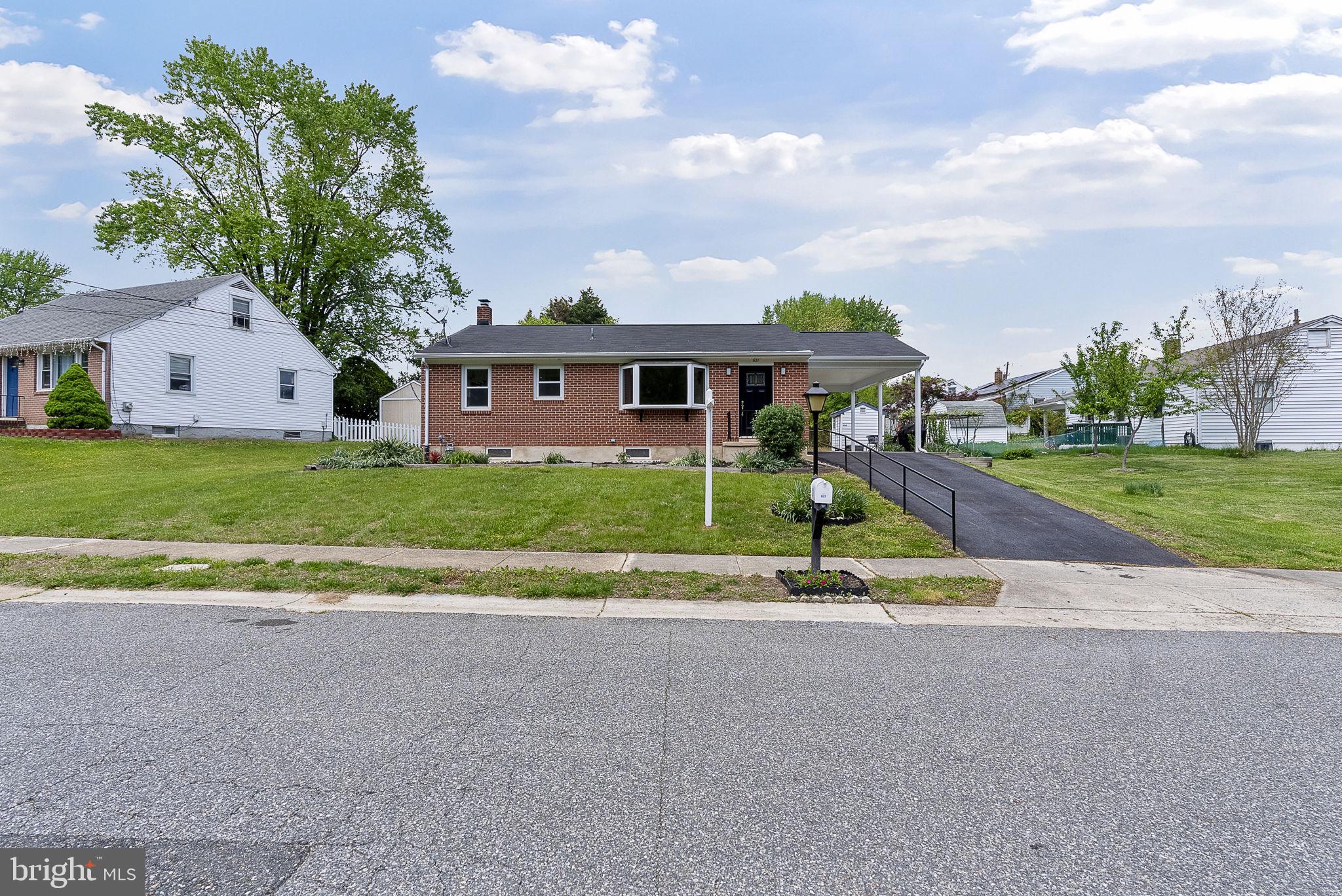 621 Chapel Ter
