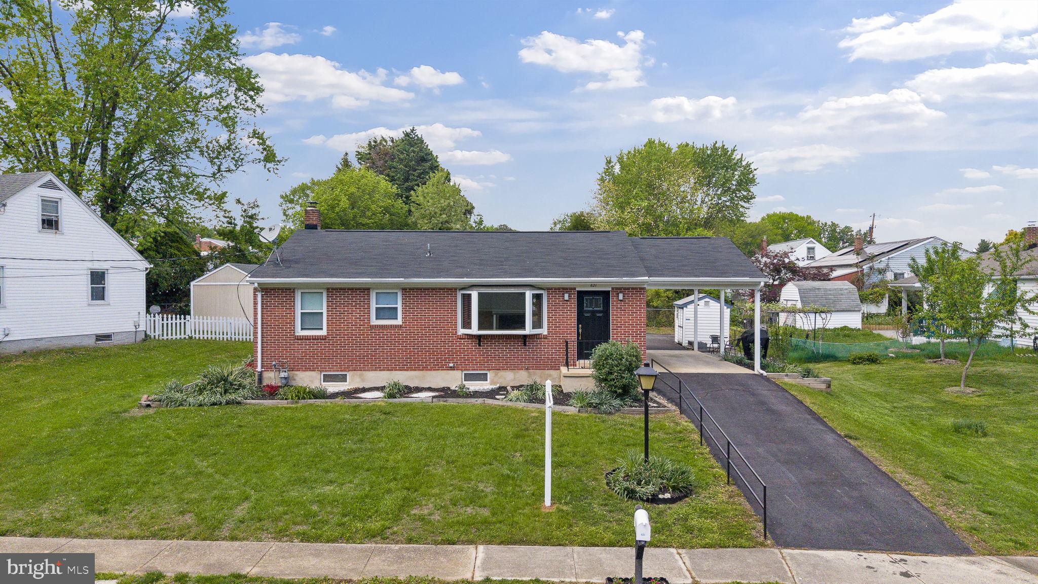 621 Chapel Ter