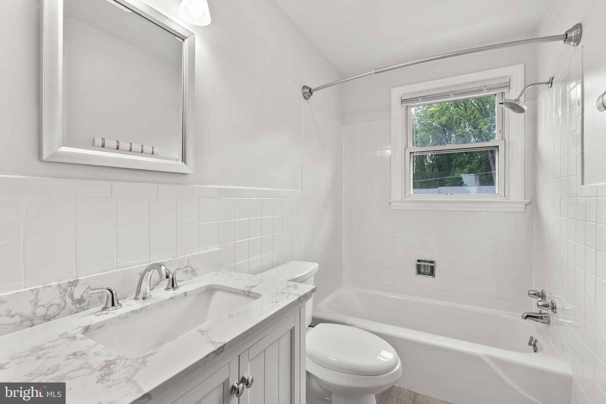 621 Chapel Ter