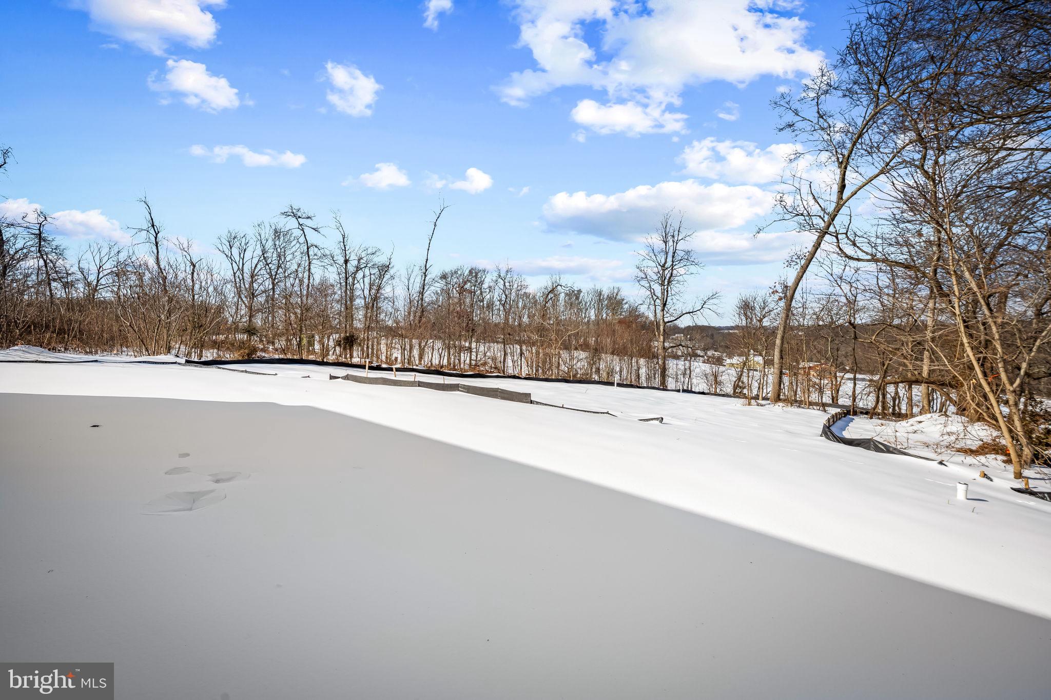 1326 HEAPS ROAD