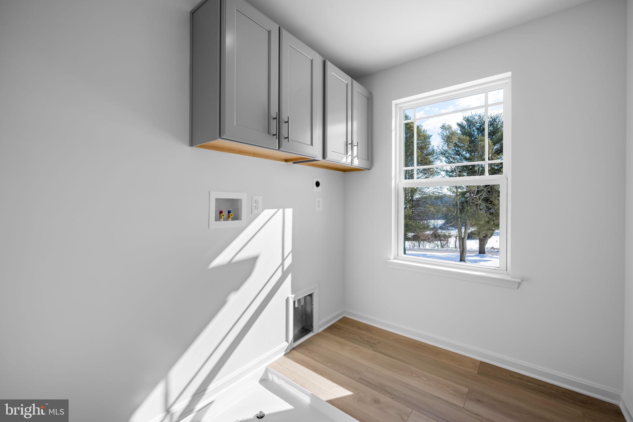 1326 HEAPS ROAD