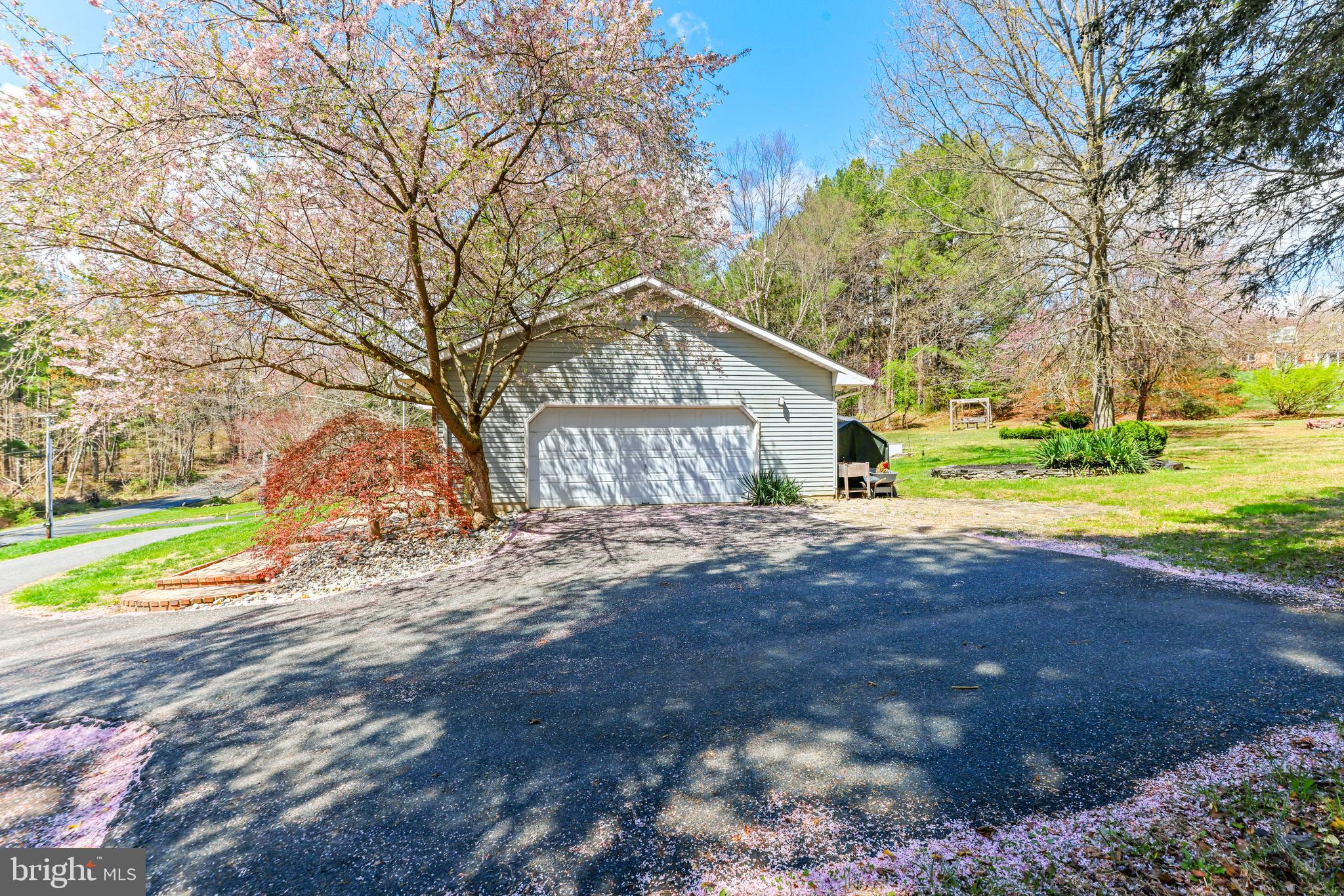 2847 MOORES ROAD