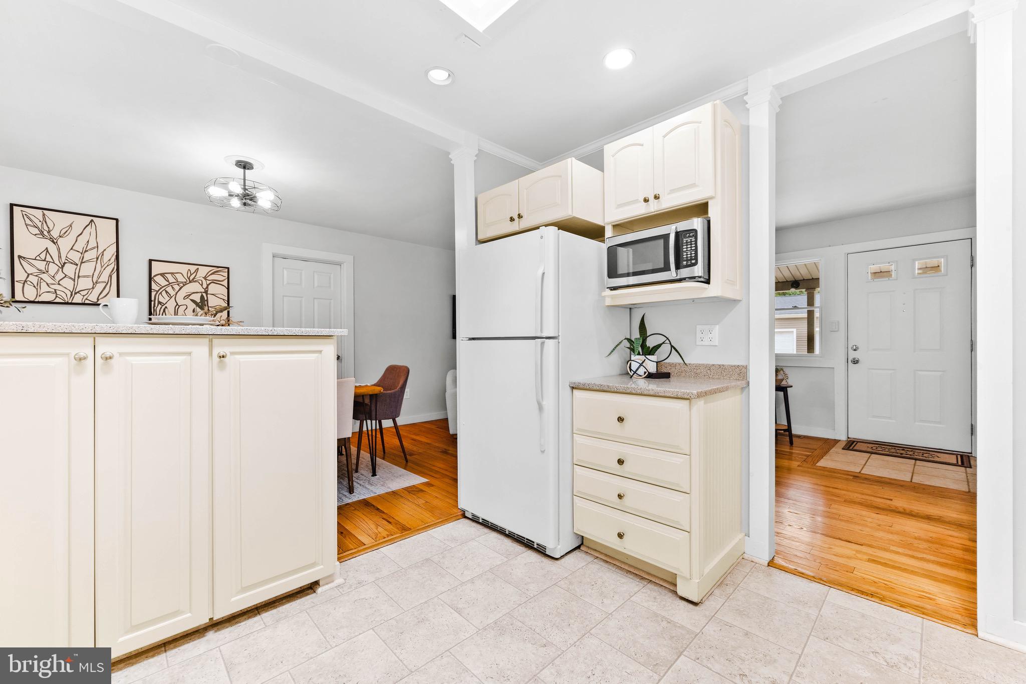 9487 Cameldriver Ct