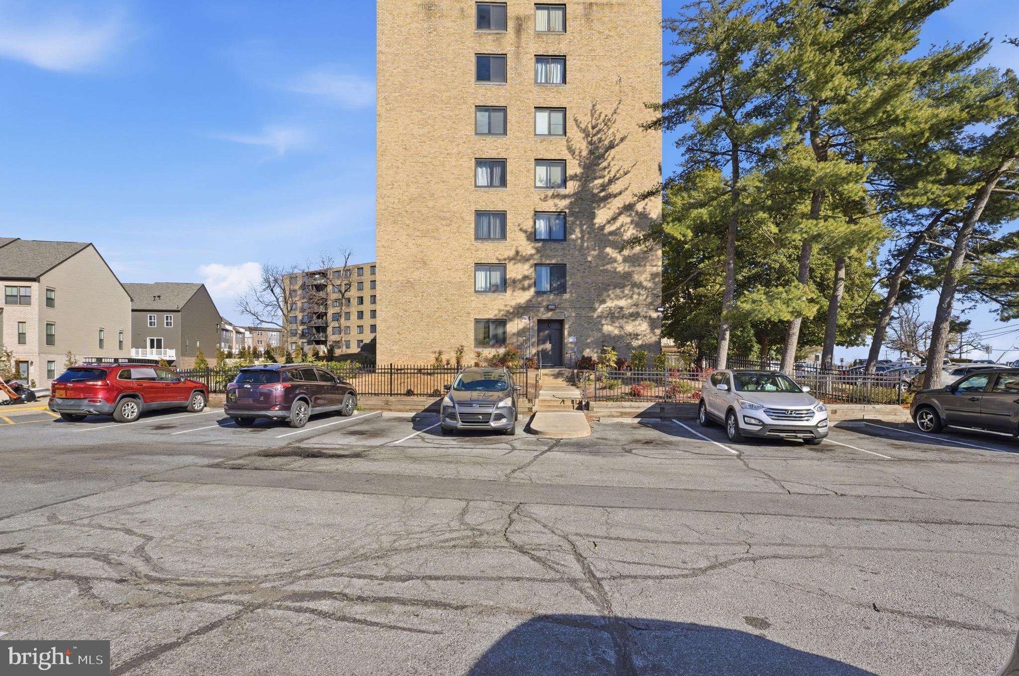 3450 TOLEDO TERRACE 609