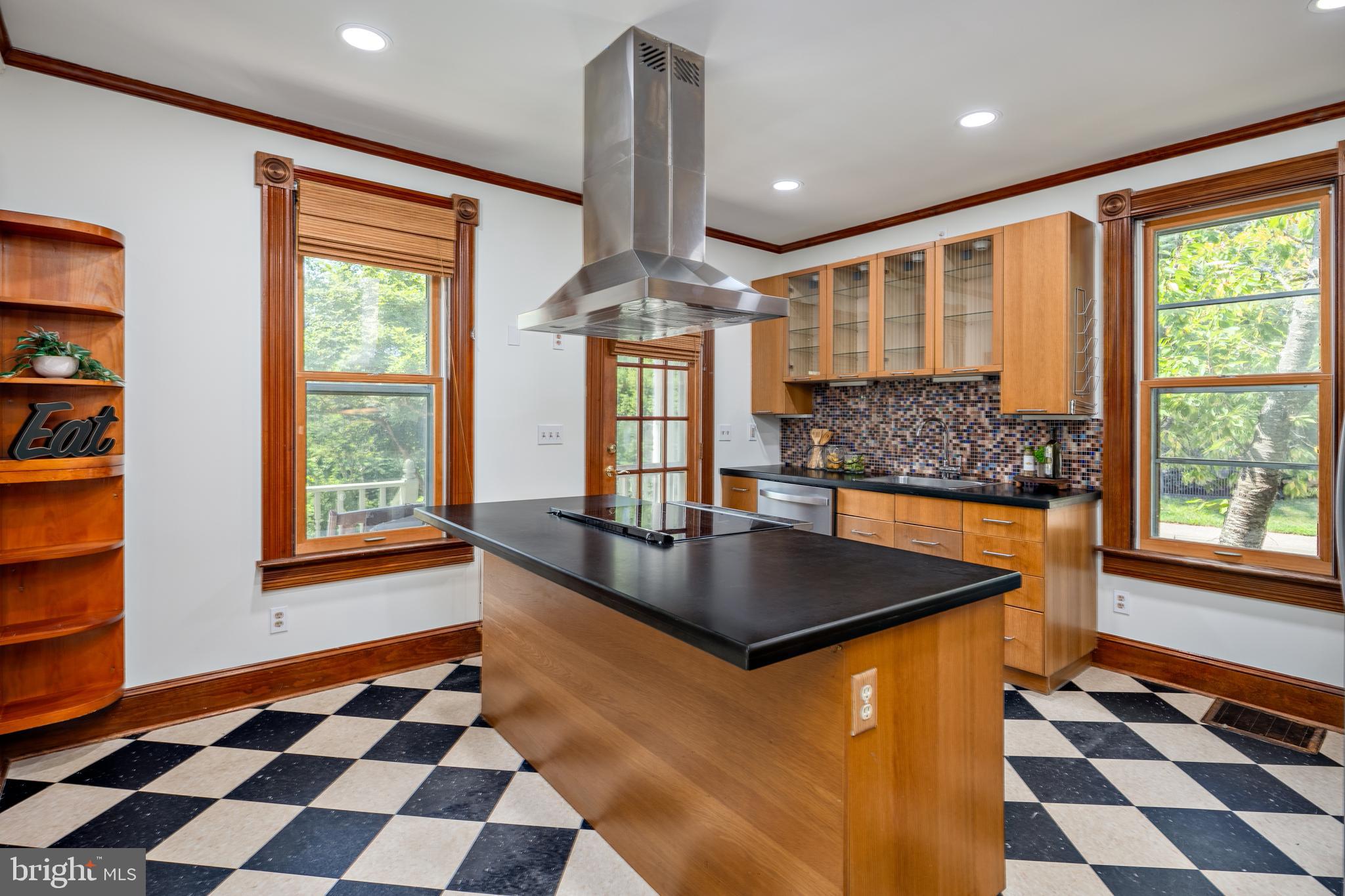 317 CHESTERFIELD AVENUE