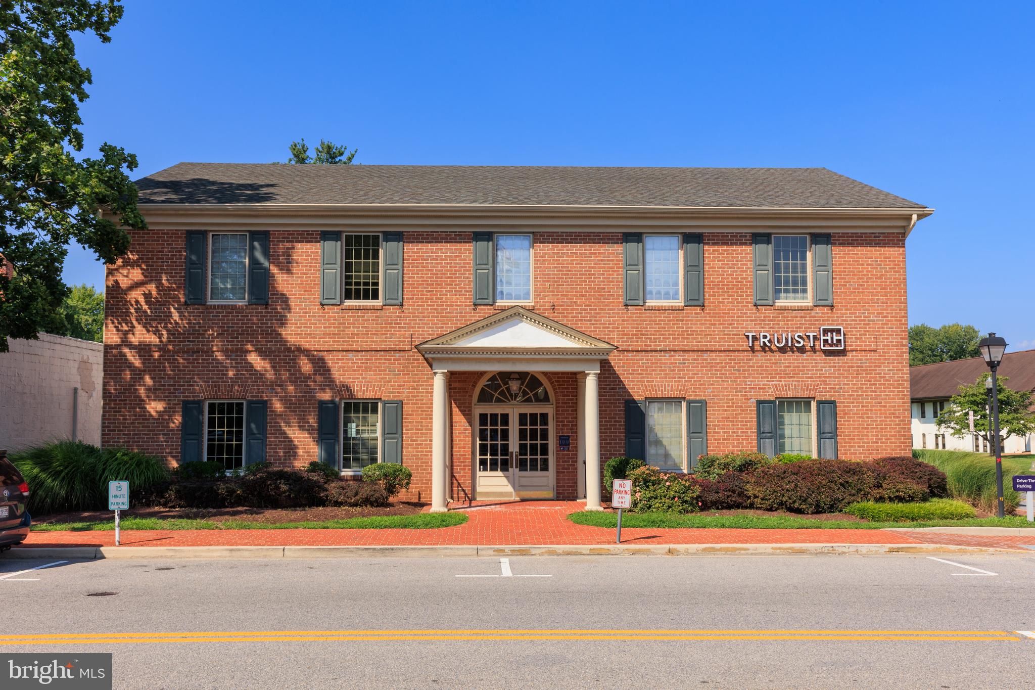 317 CHESTERFIELD AVENUE