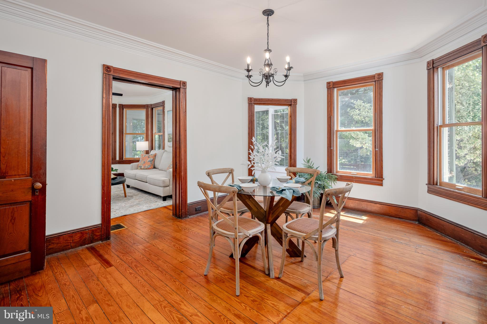 317 CHESTERFIELD AVENUE
