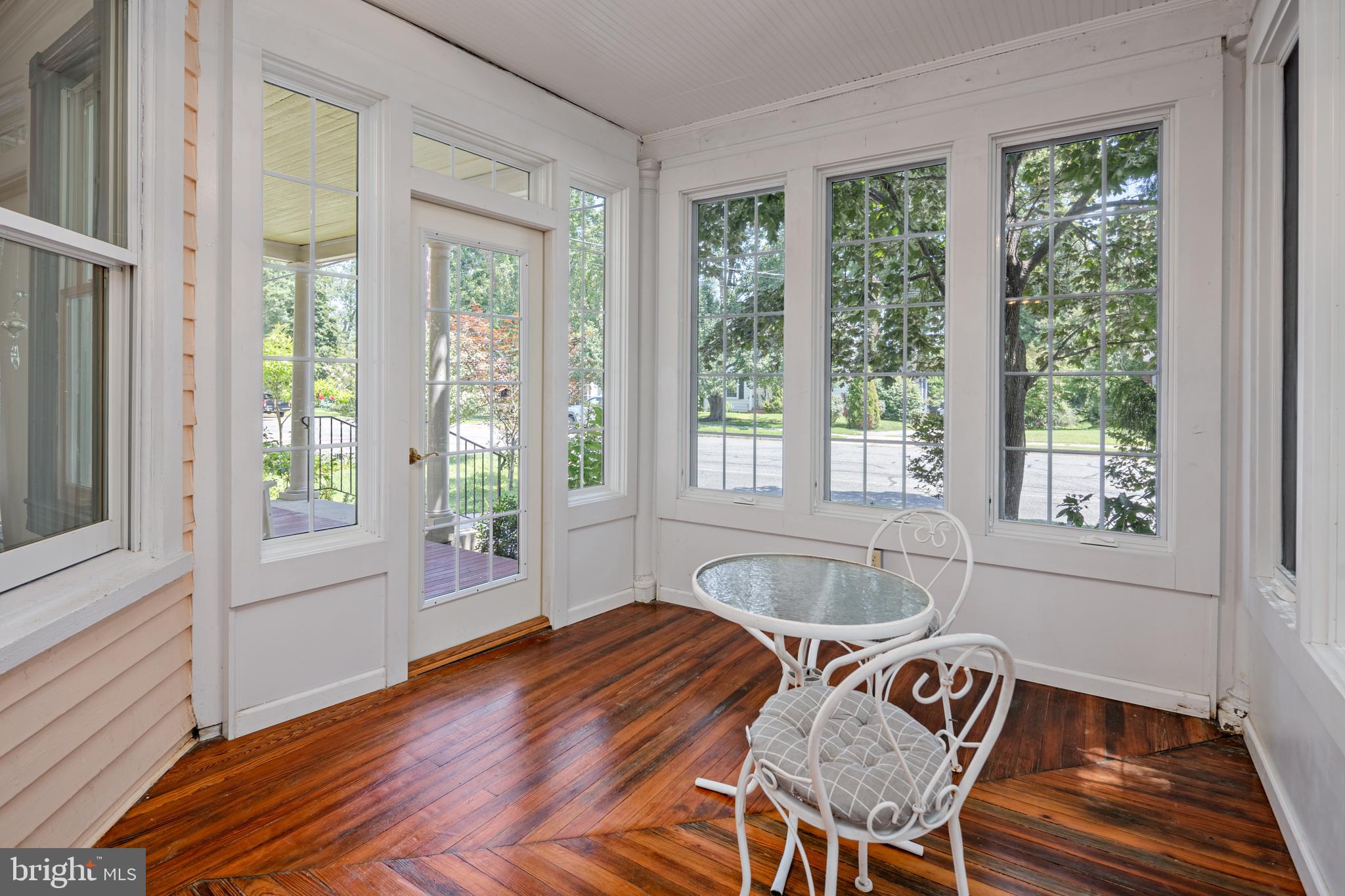 317 CHESTERFIELD AVENUE