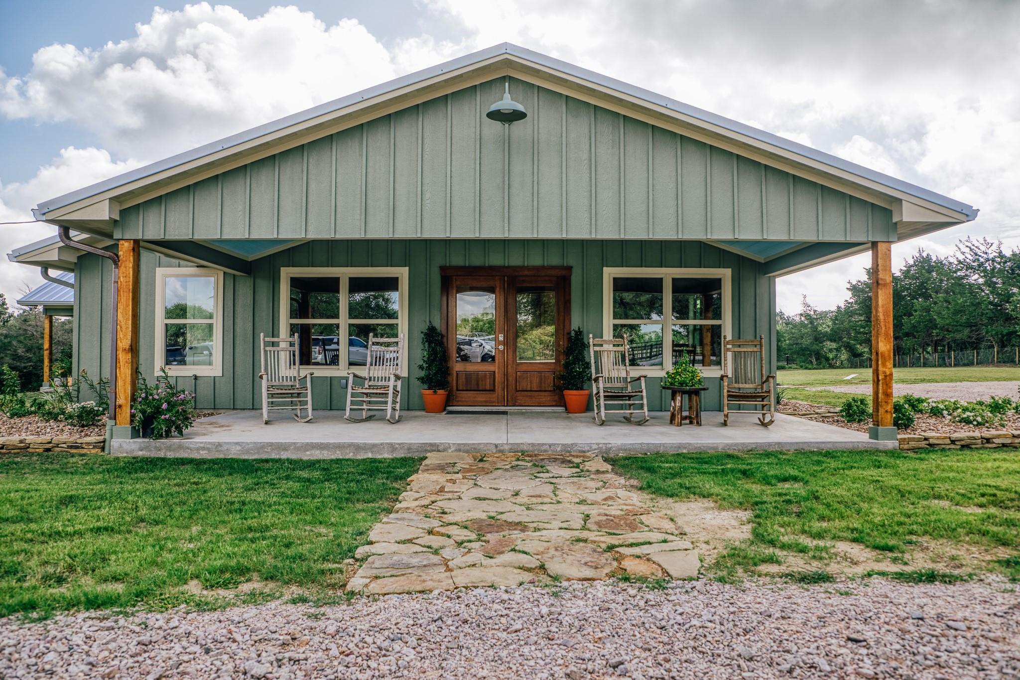 4601 Fm 390 E