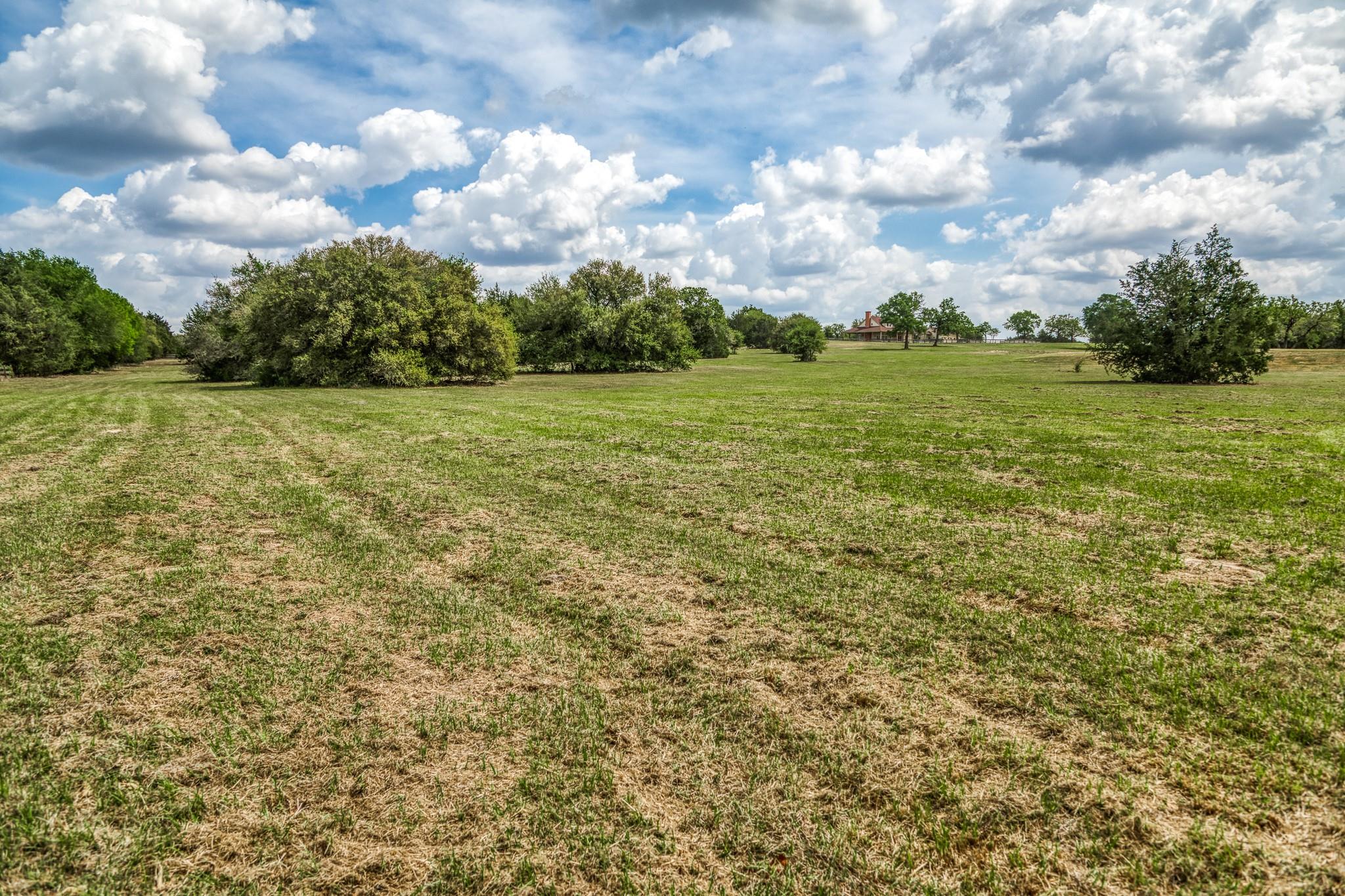 Parcel 5 - Fm 1697